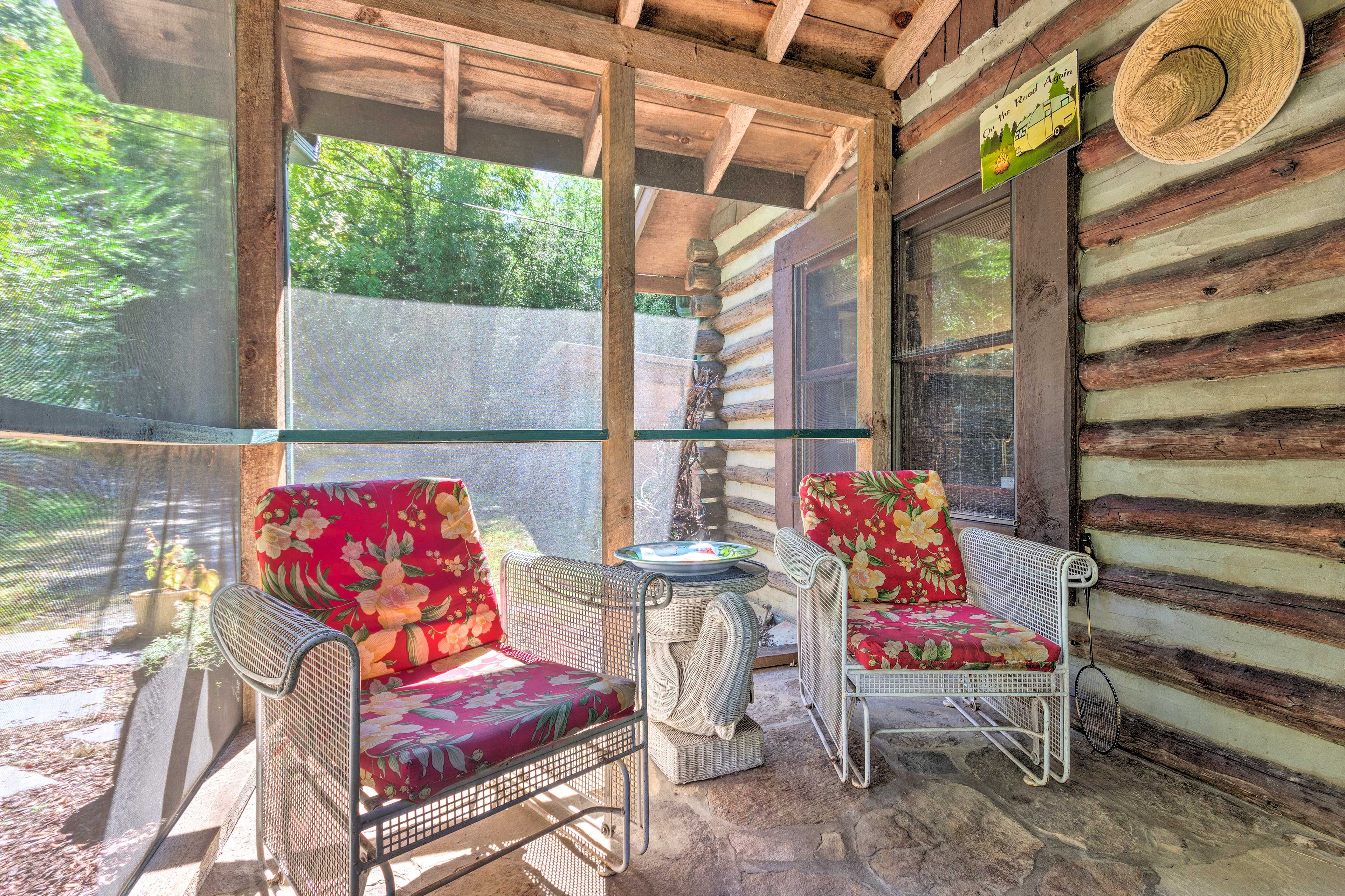 Screened-In Porch