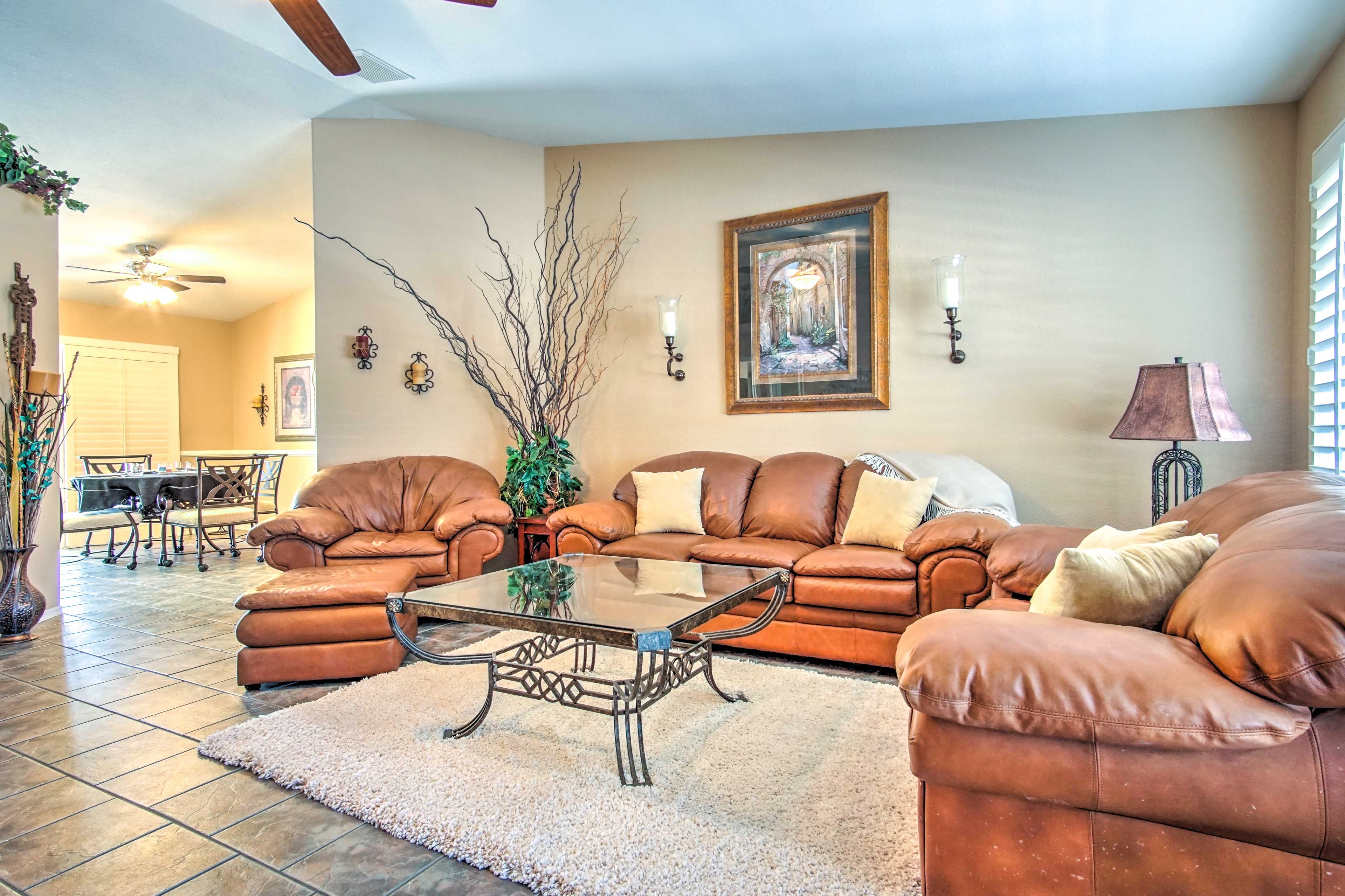 Living Room | Free WiFi | Garage, Driveway & RV Parking (5 Total Vehicles)
