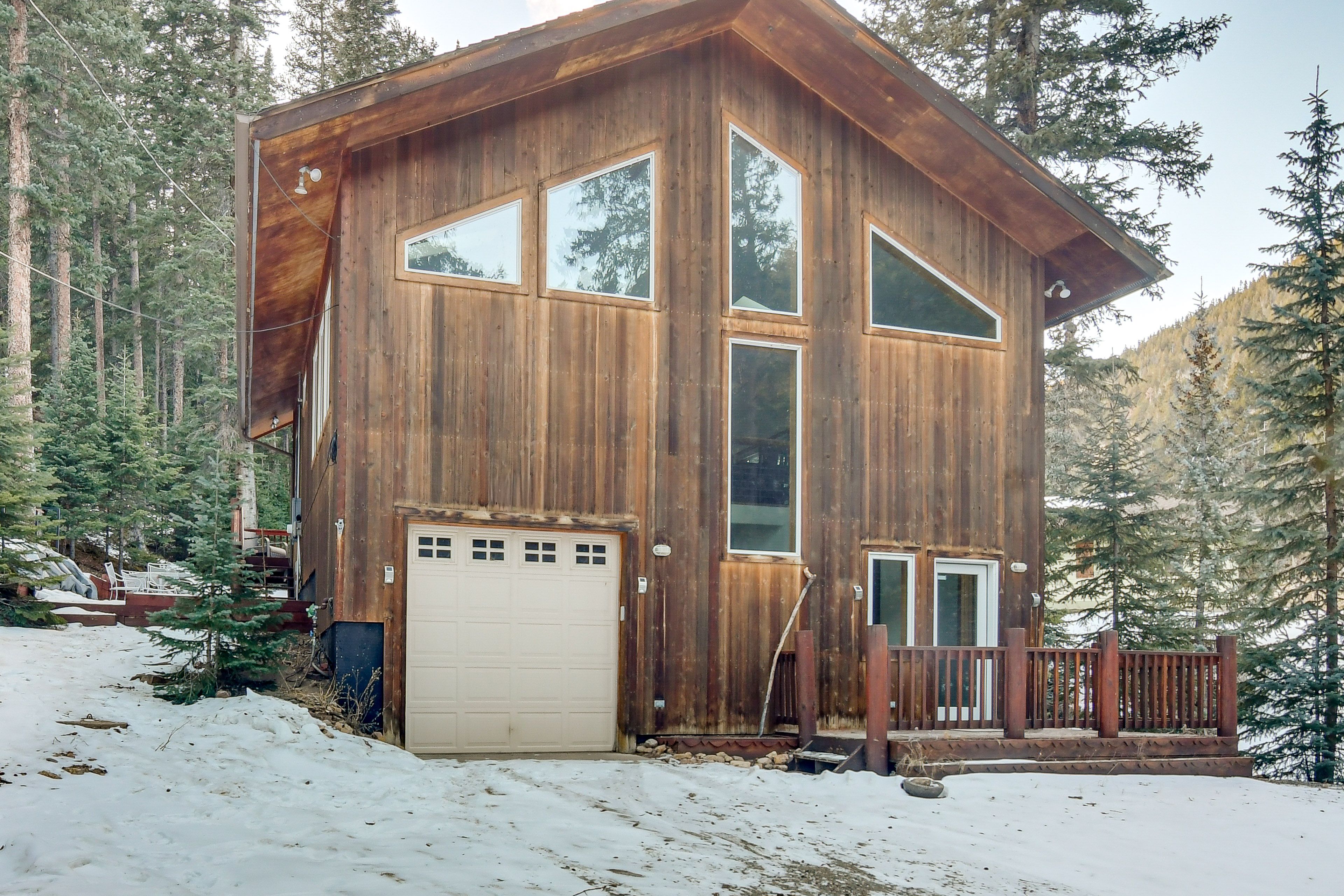 Parking | Garage (1 Vehicle) | Driveway (2 Vehicles)