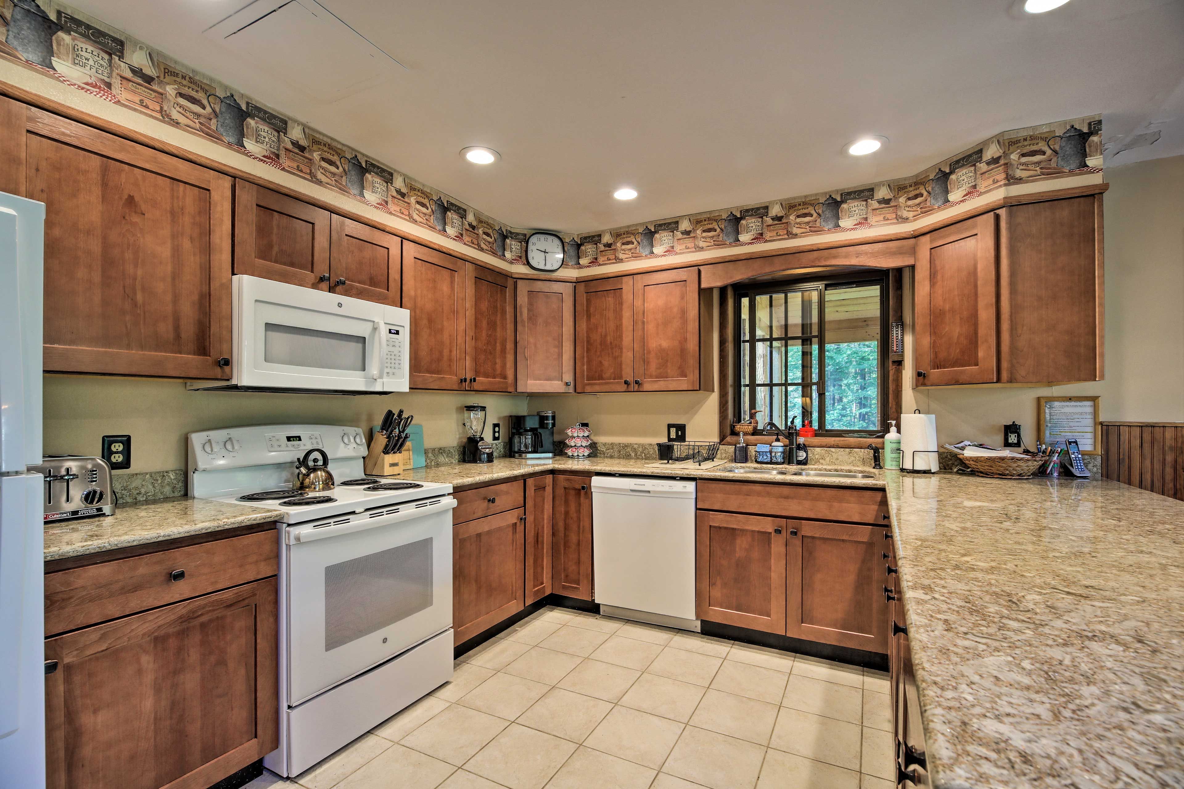 Kitchen | Fully Equipped
