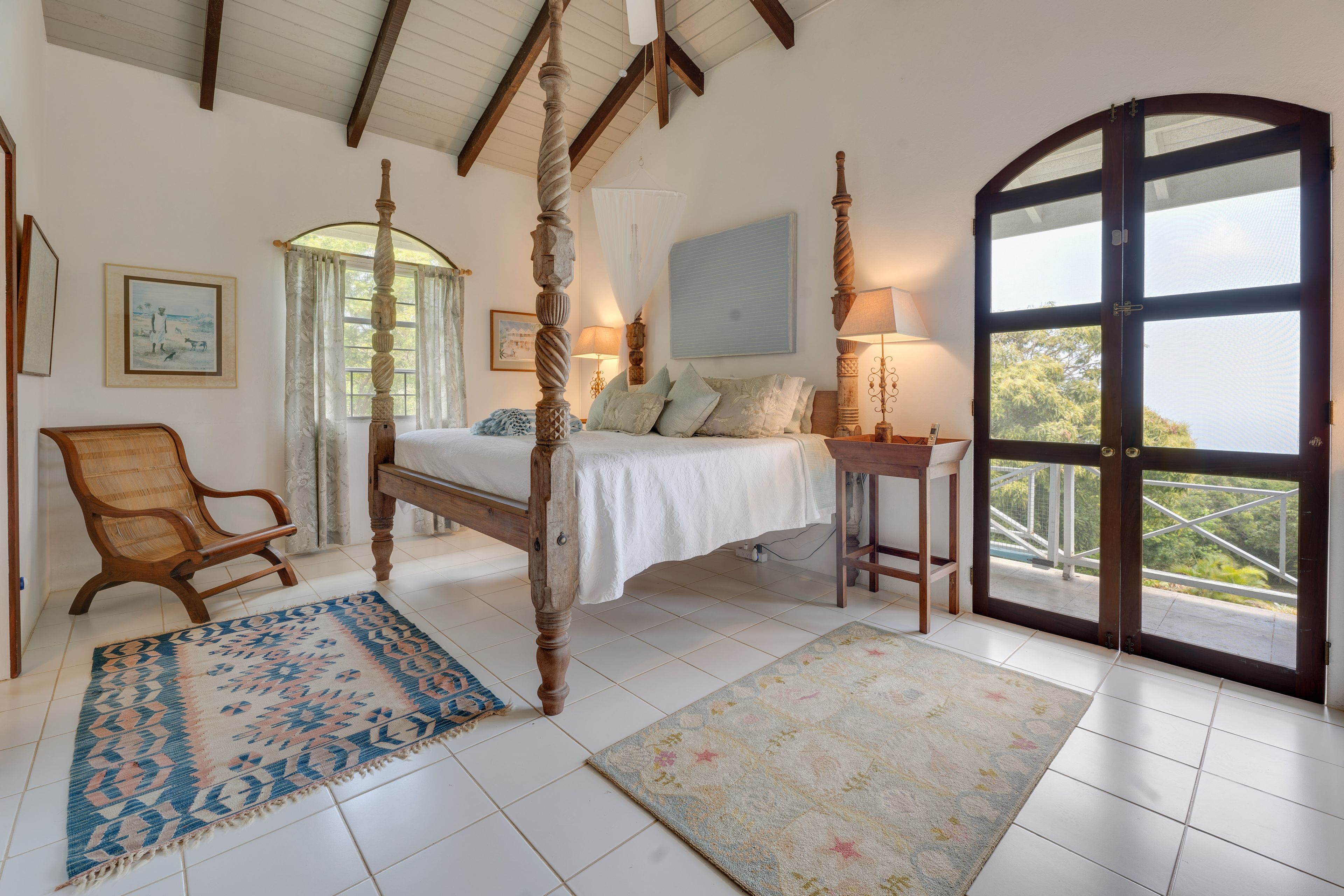 Bedroom 1 | King Bed | Linens Provided