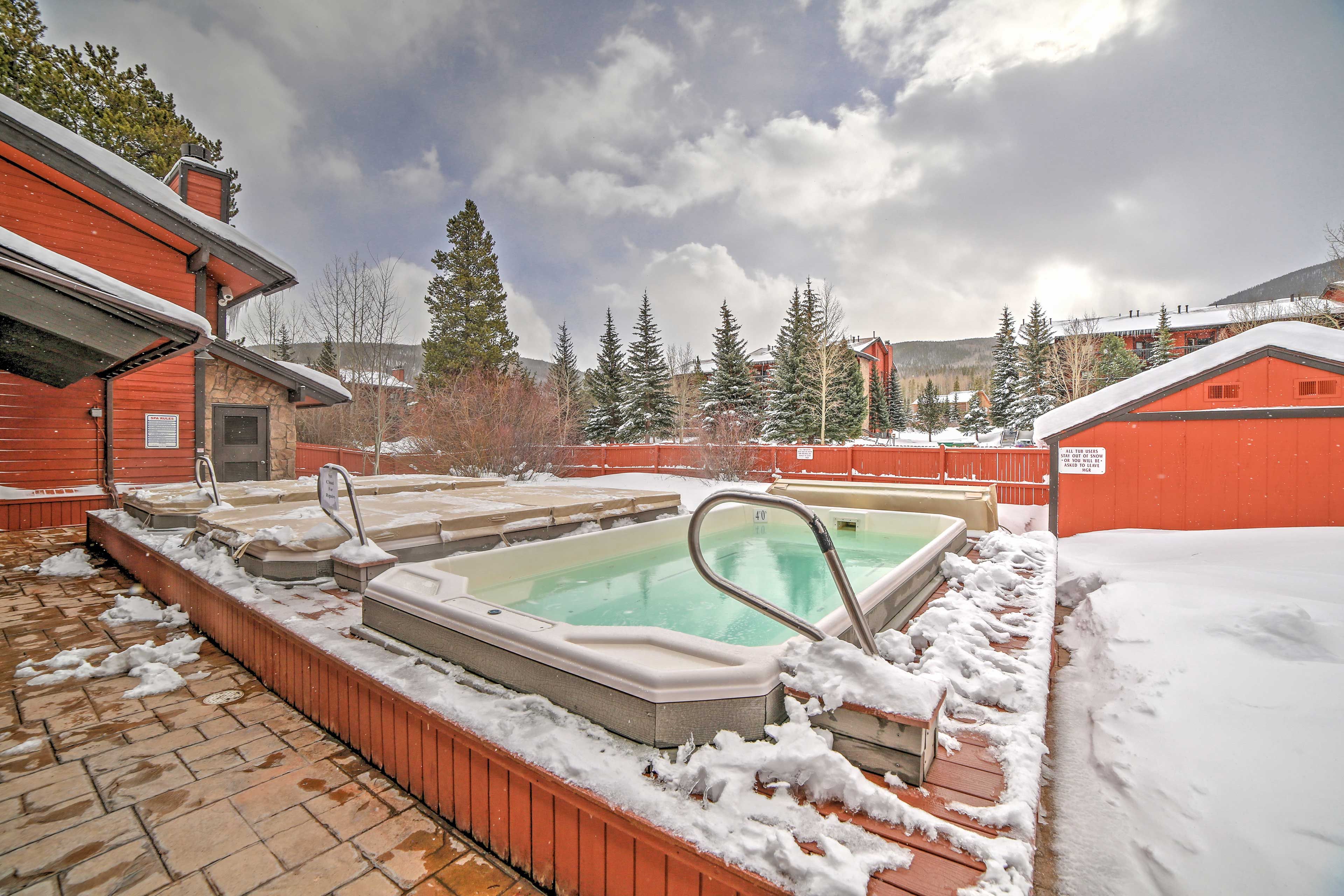 Unwind in the community hot tubs!