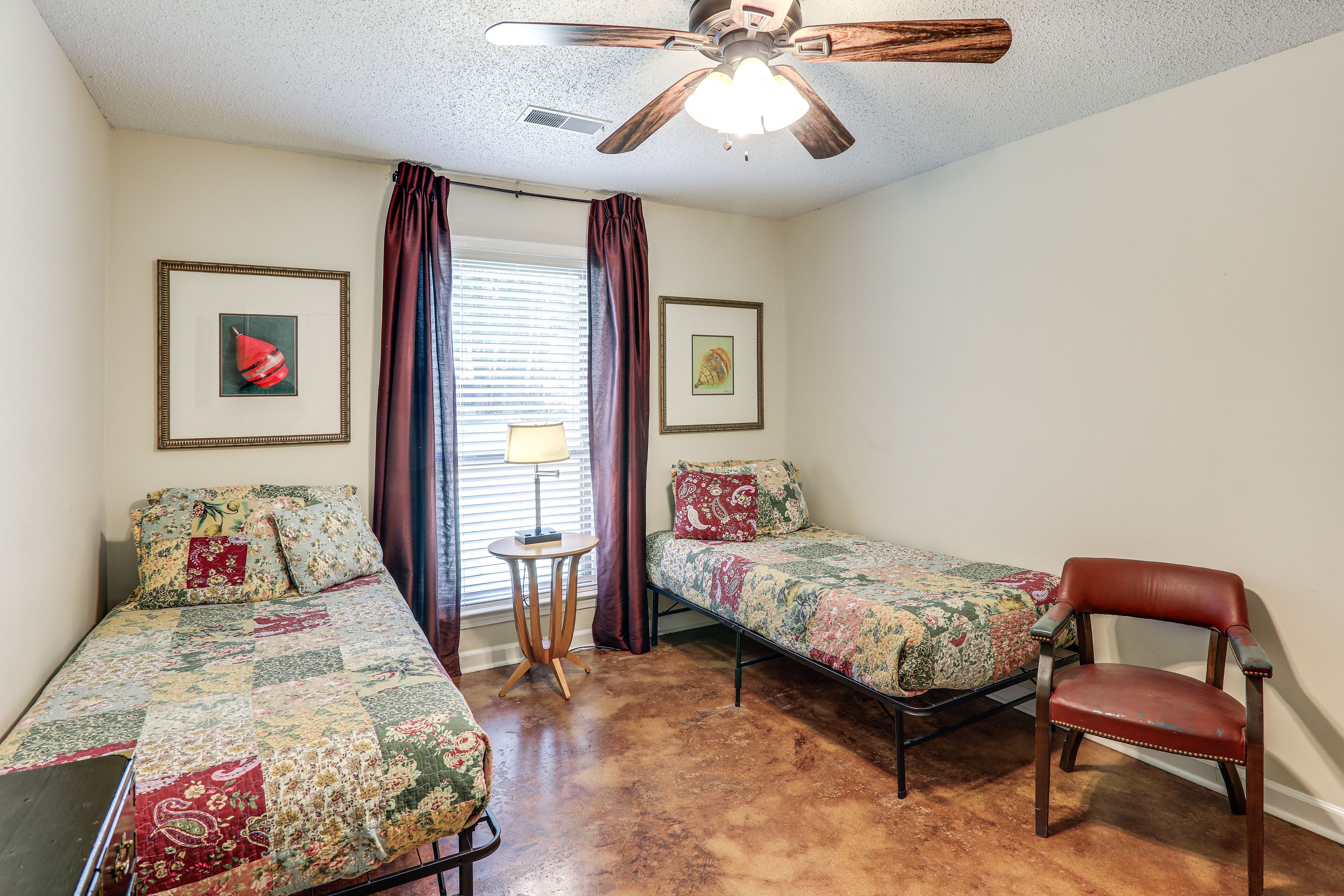 Bedroom 4 | 2 Twin Beds