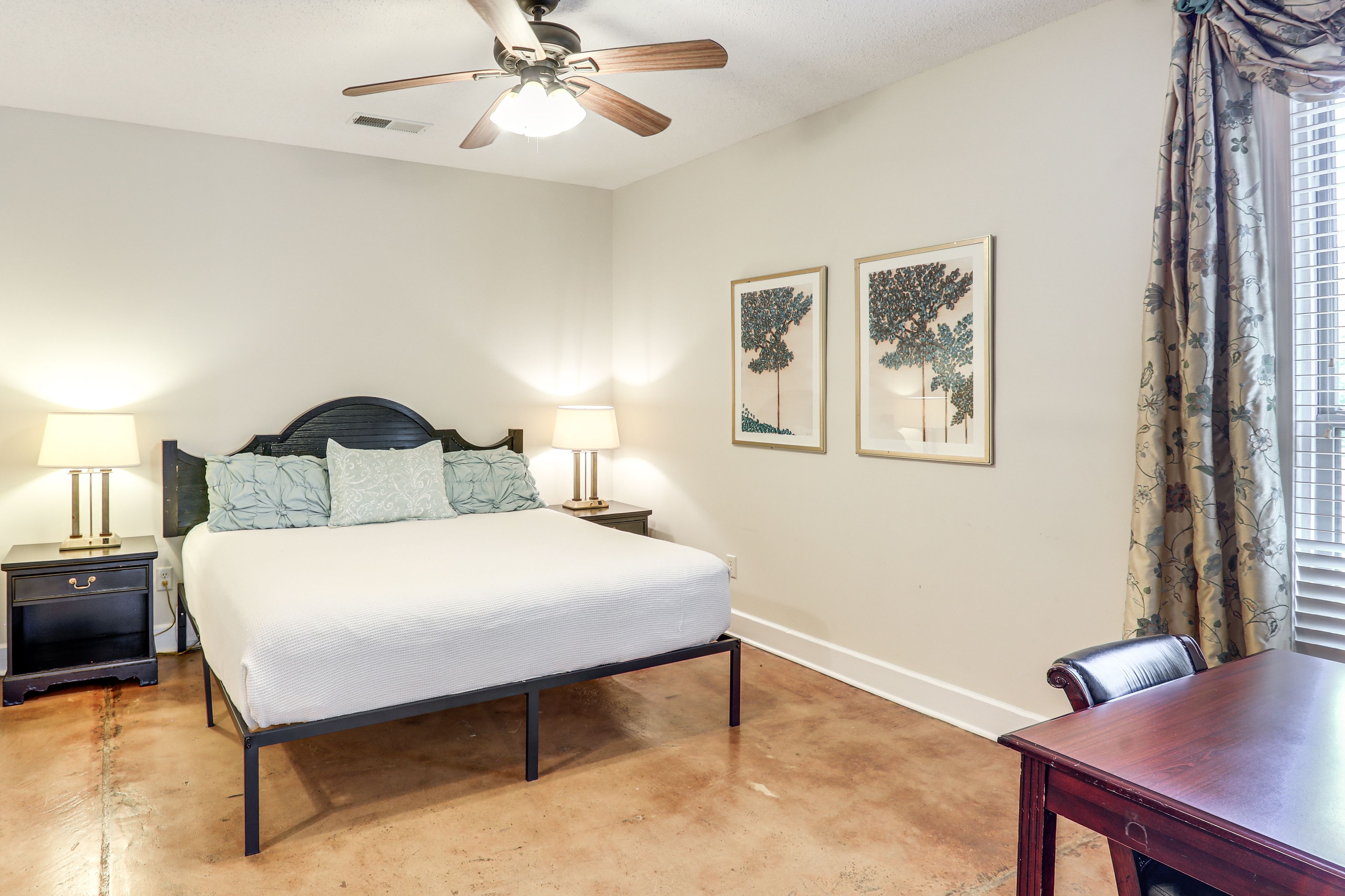 Bedroom Suite 1 | King Bed (Can Convert to 2 Twins) | Linens Provided