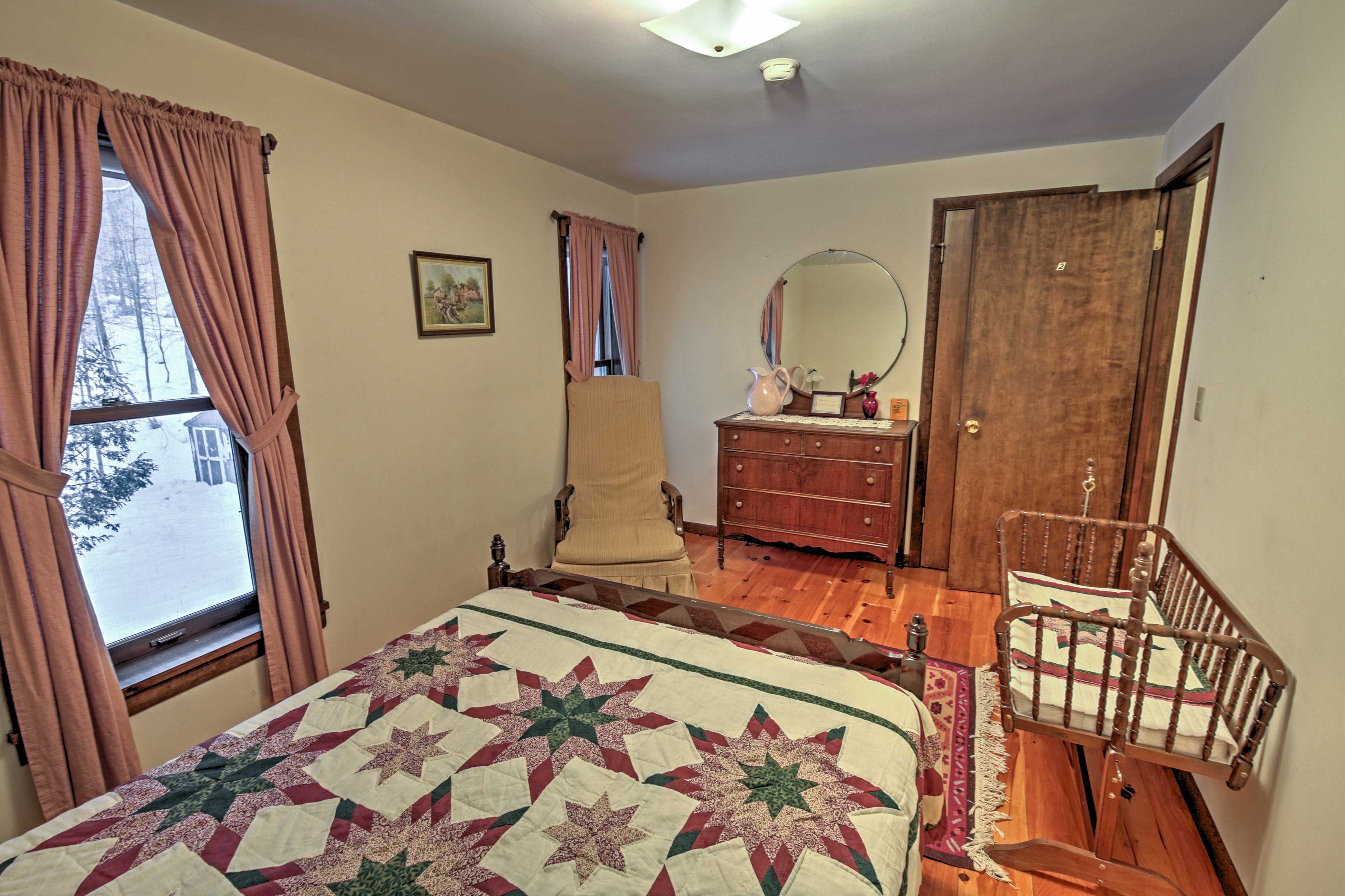 Sleep soundly in this full bed.