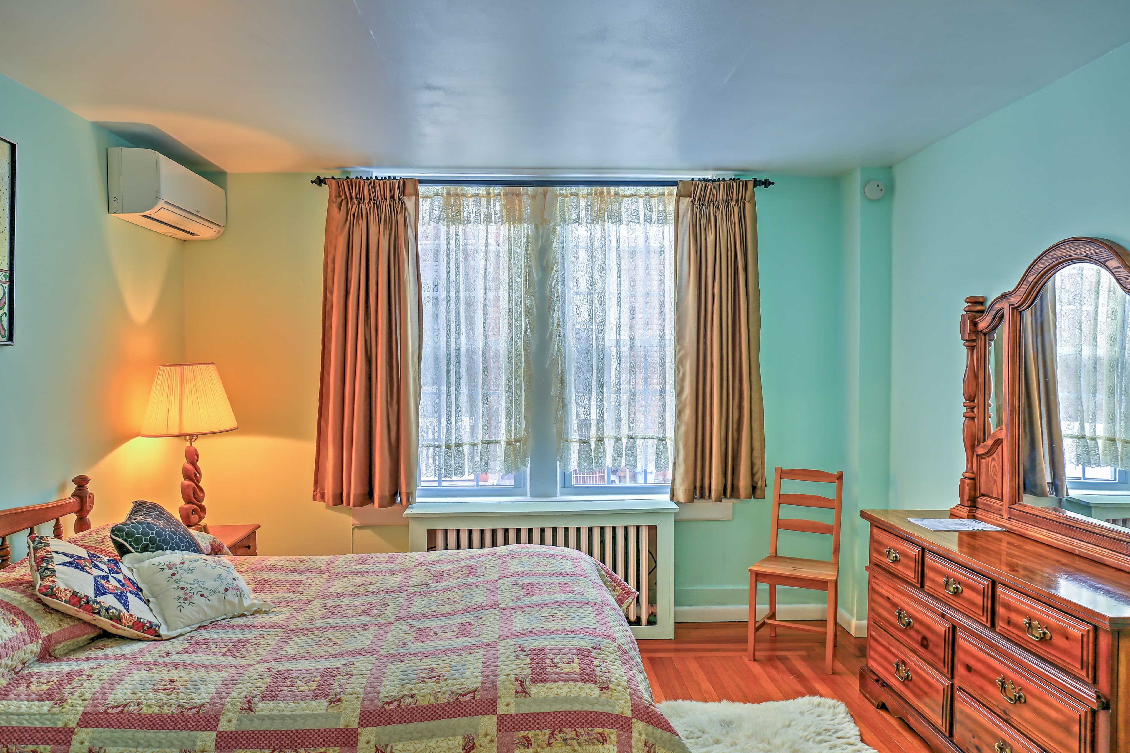 Enjoy restful nights of sleep in this comfortable queen-sized bed.