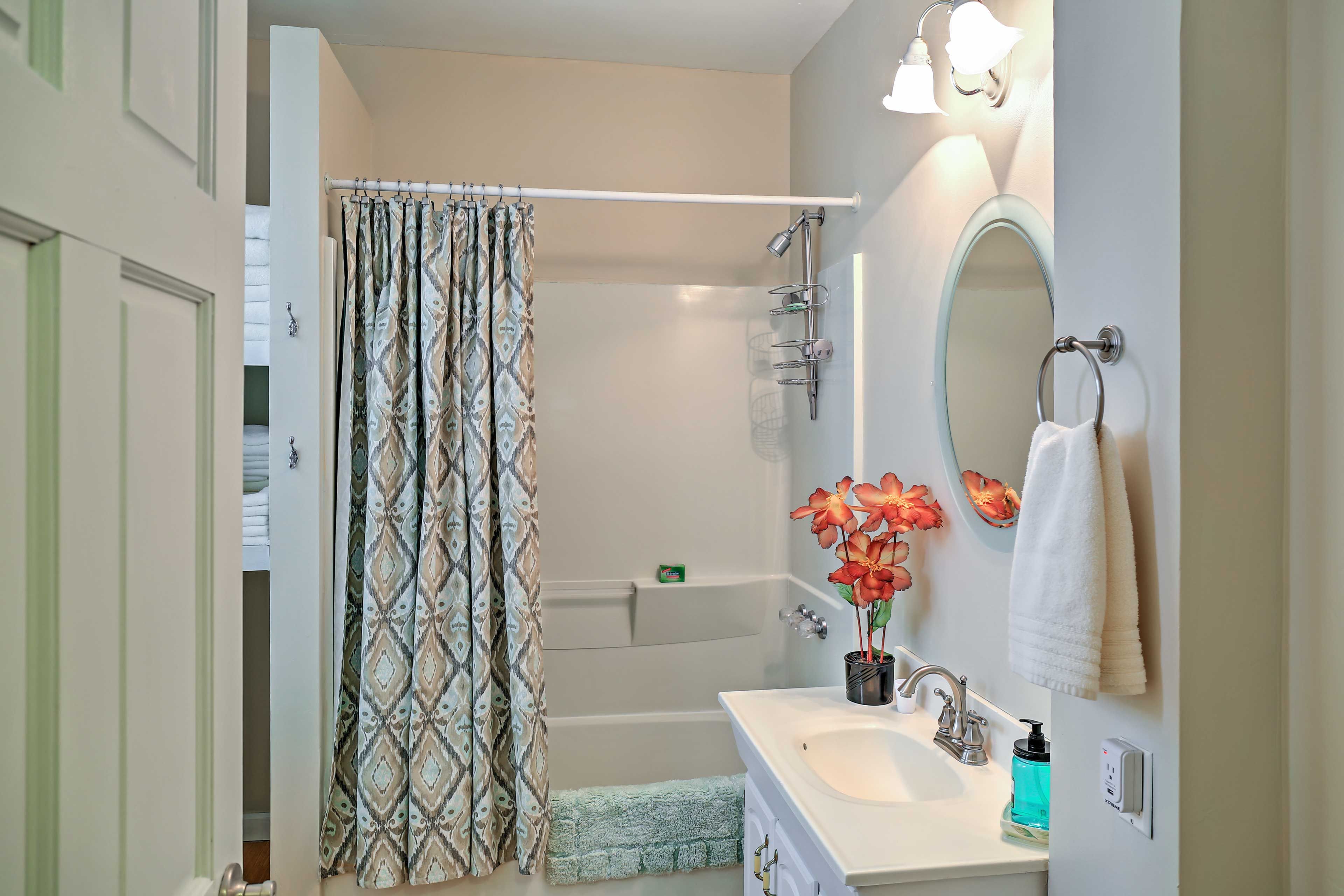 Take a quick rinse in the shower/tub combo.