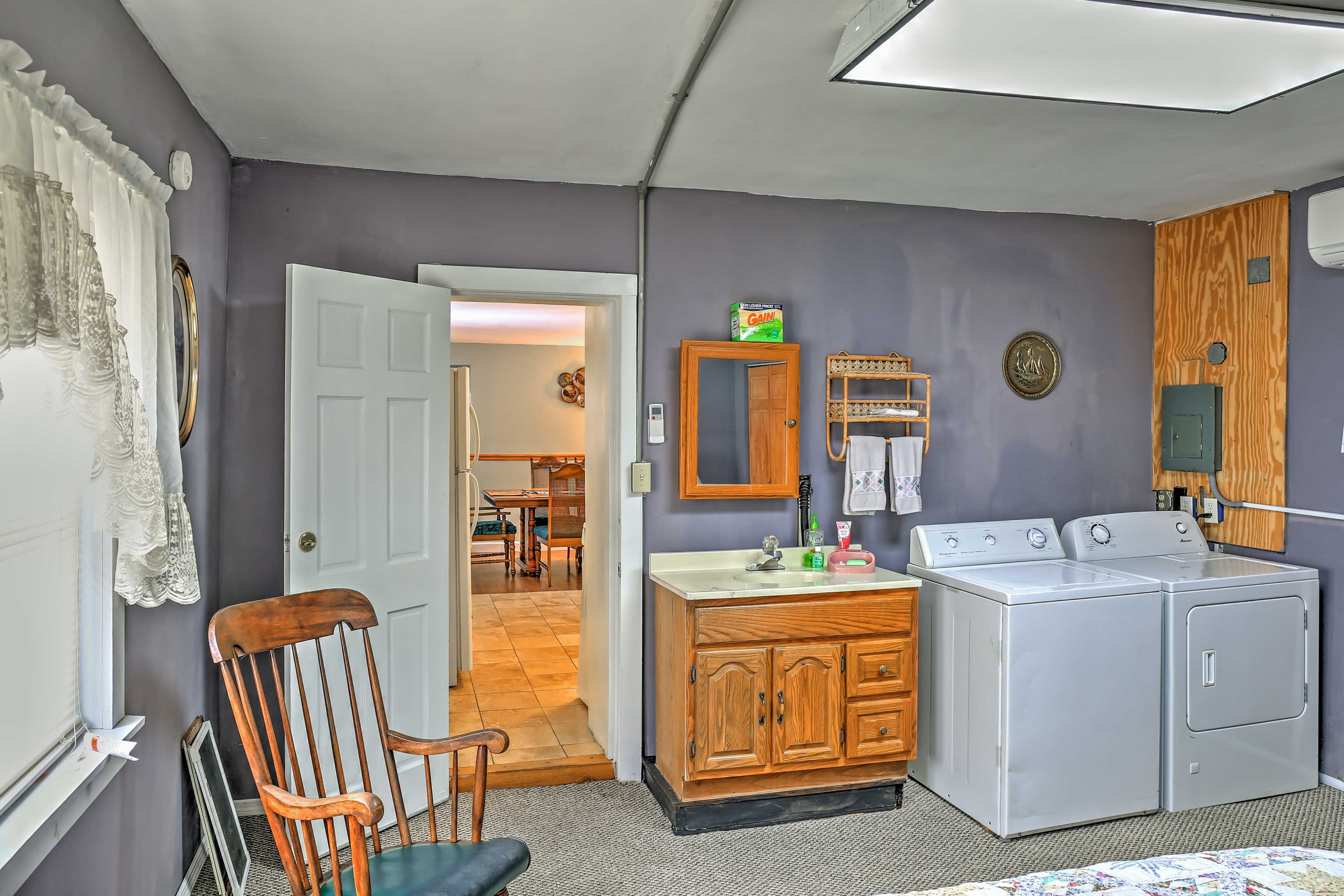 Keep your clothes clean with the in-unit laundry machines.