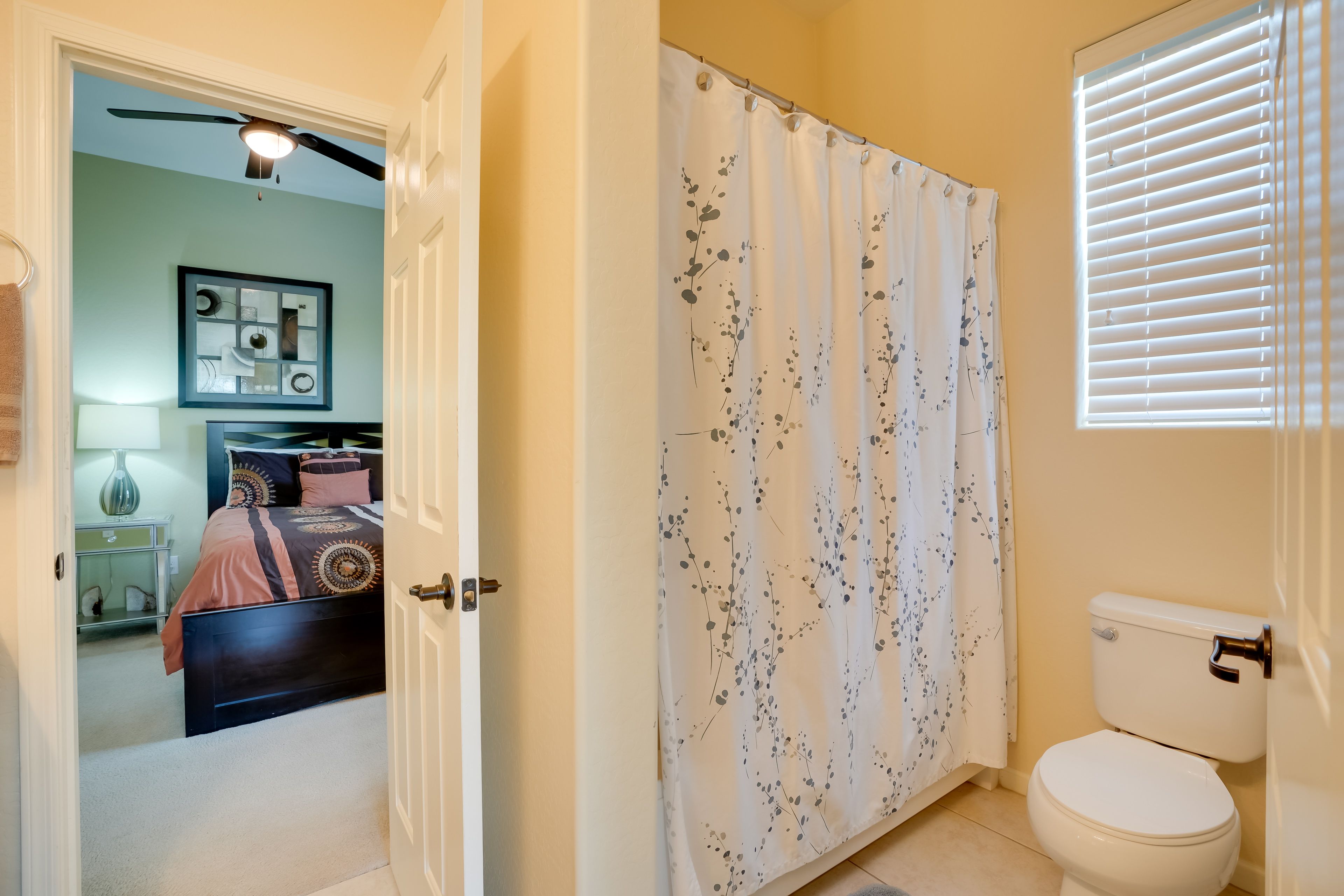En-Suite Bathroom