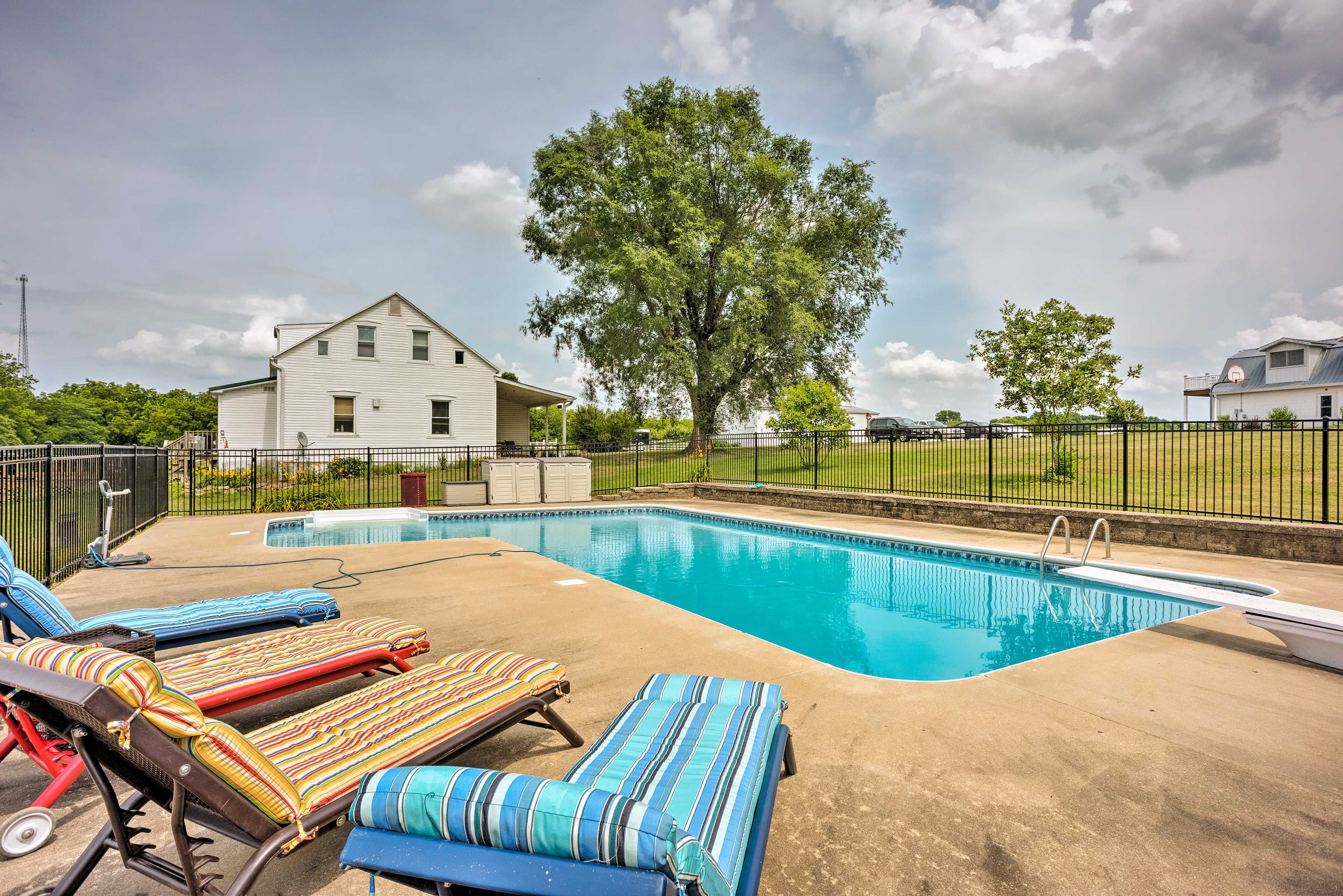 Berger Vacation Rental | 1BR | 1BA | 450 Sq Ft | Steps to Enter