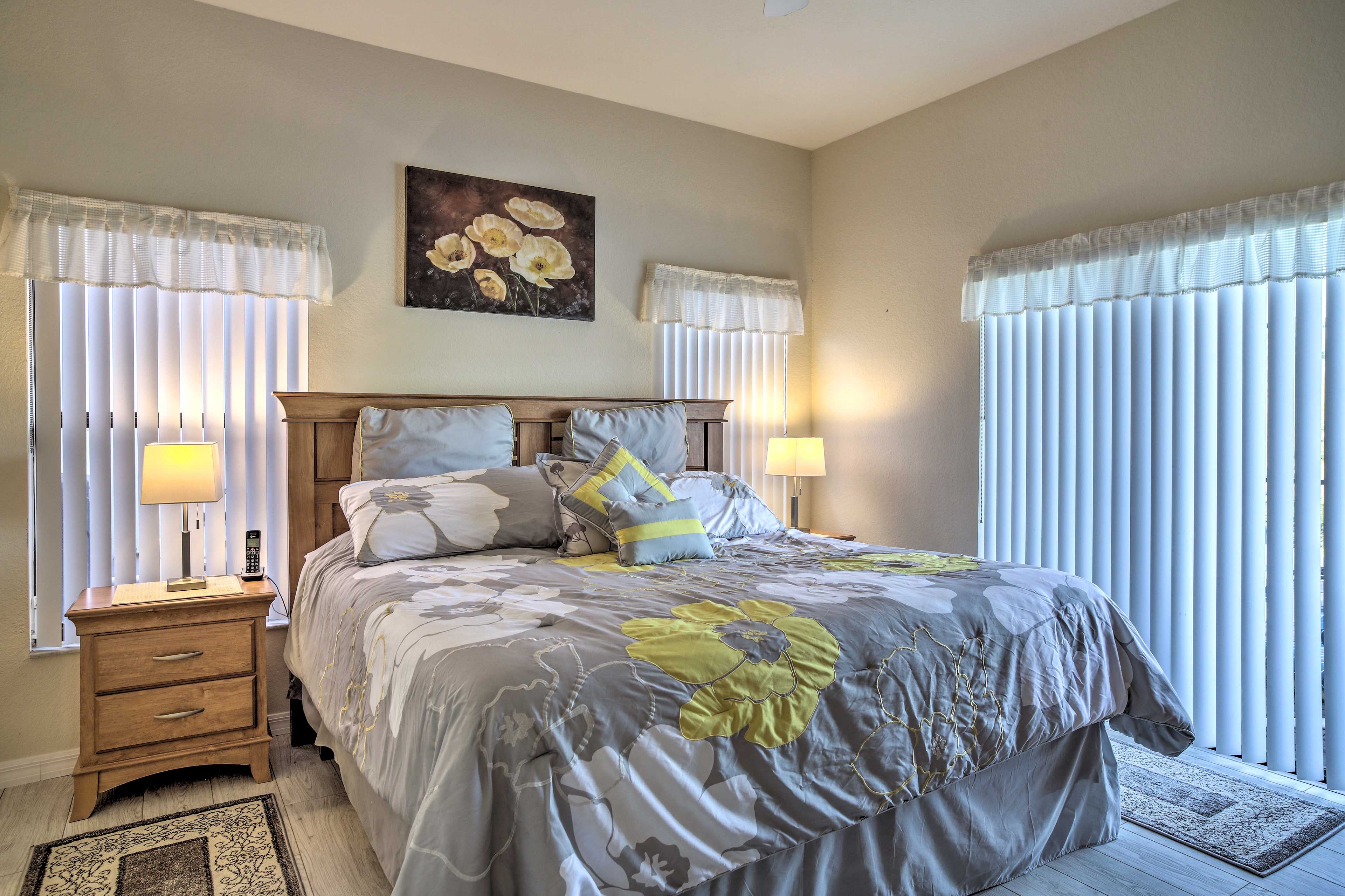 Bedroom 1 | King Bed | En-Suite Bathroom