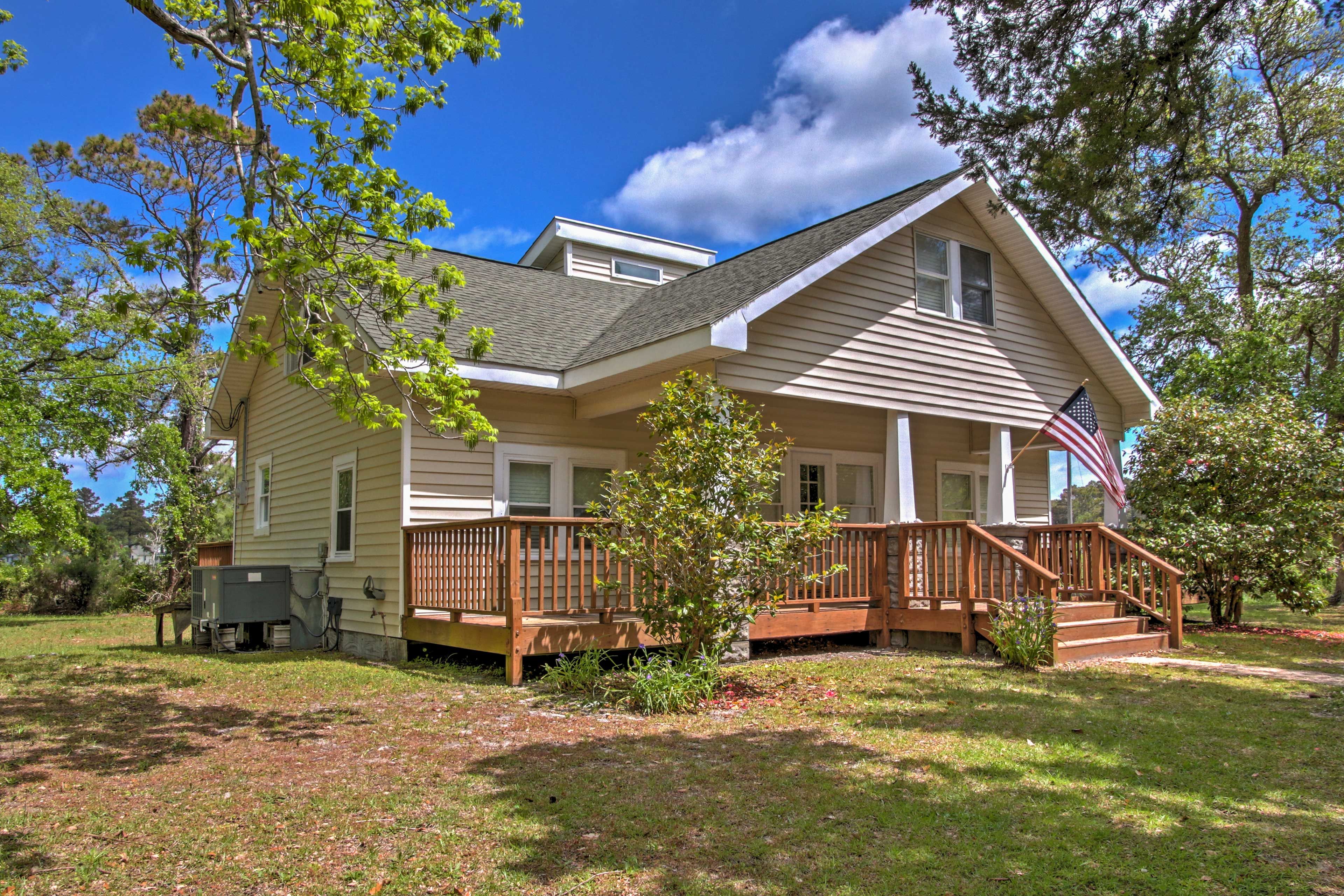 Atlantic Vacation Rental | 3BR | 2.5BA | 1,400 Sq Ft | 3 Steps to Access