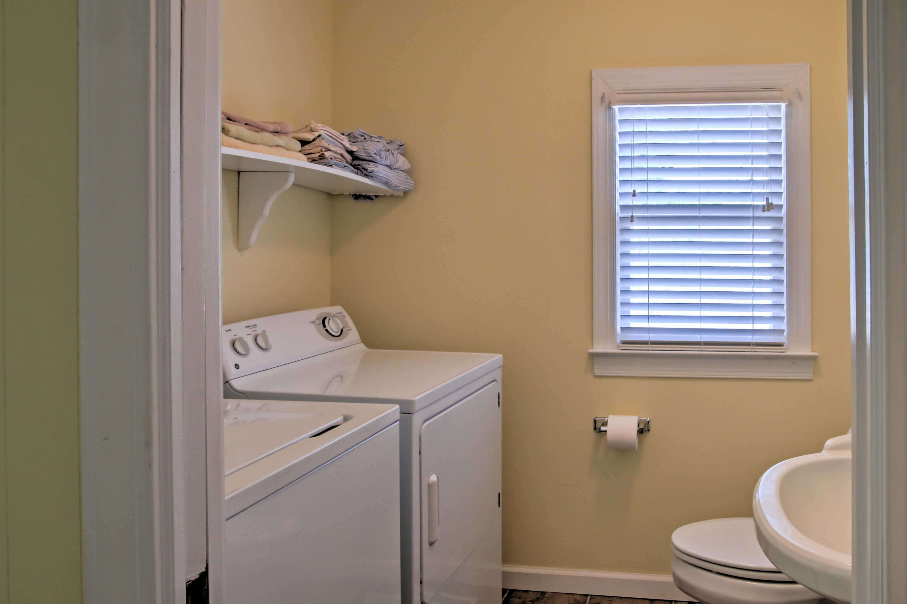 Half Bathroom | Washer & Dryer