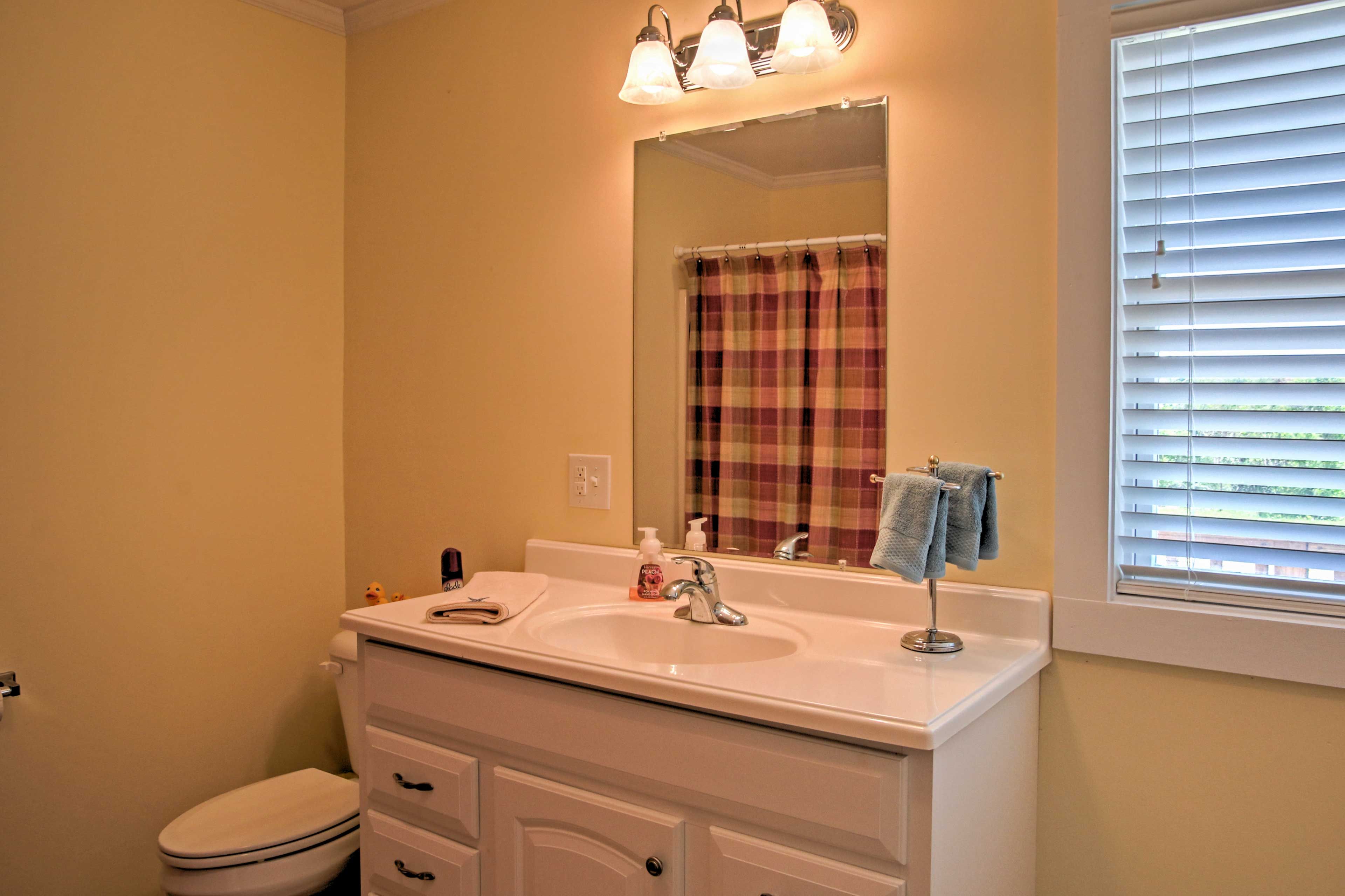 Full Bathroom