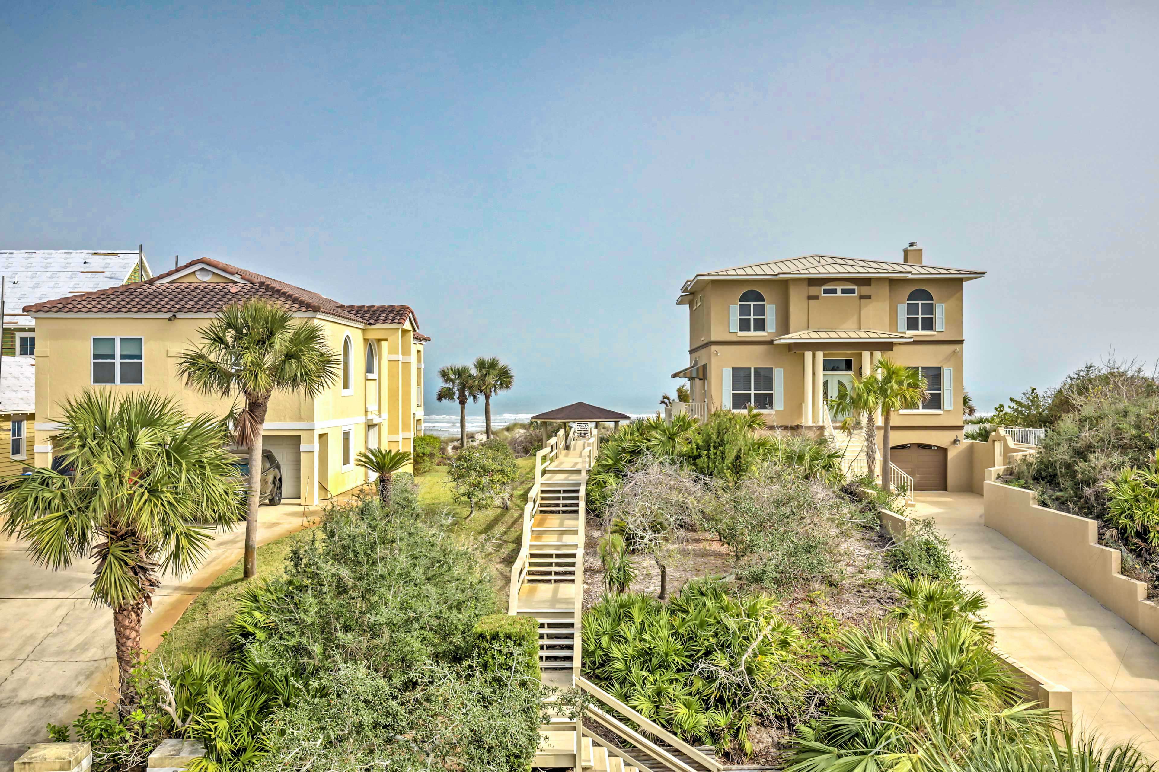 Exterior | Walk to Beach