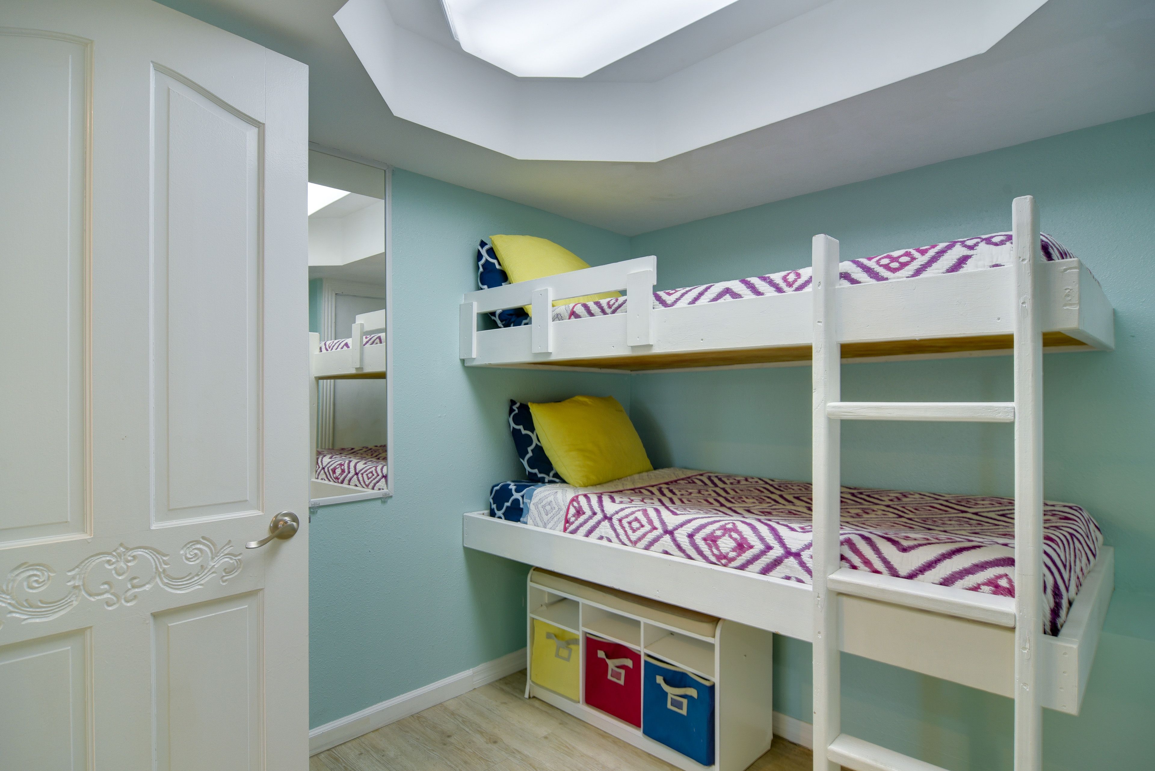 Bedroom 7 | Twin Bunk Bed