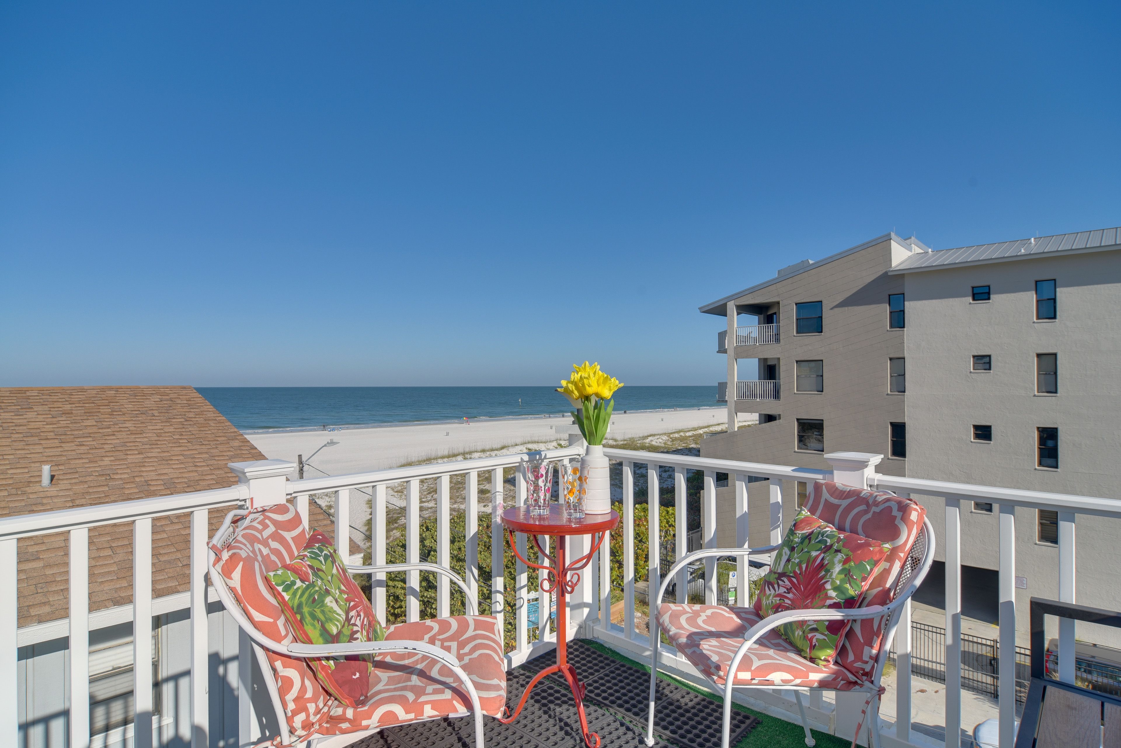 Rooftop Patio | Beach Views