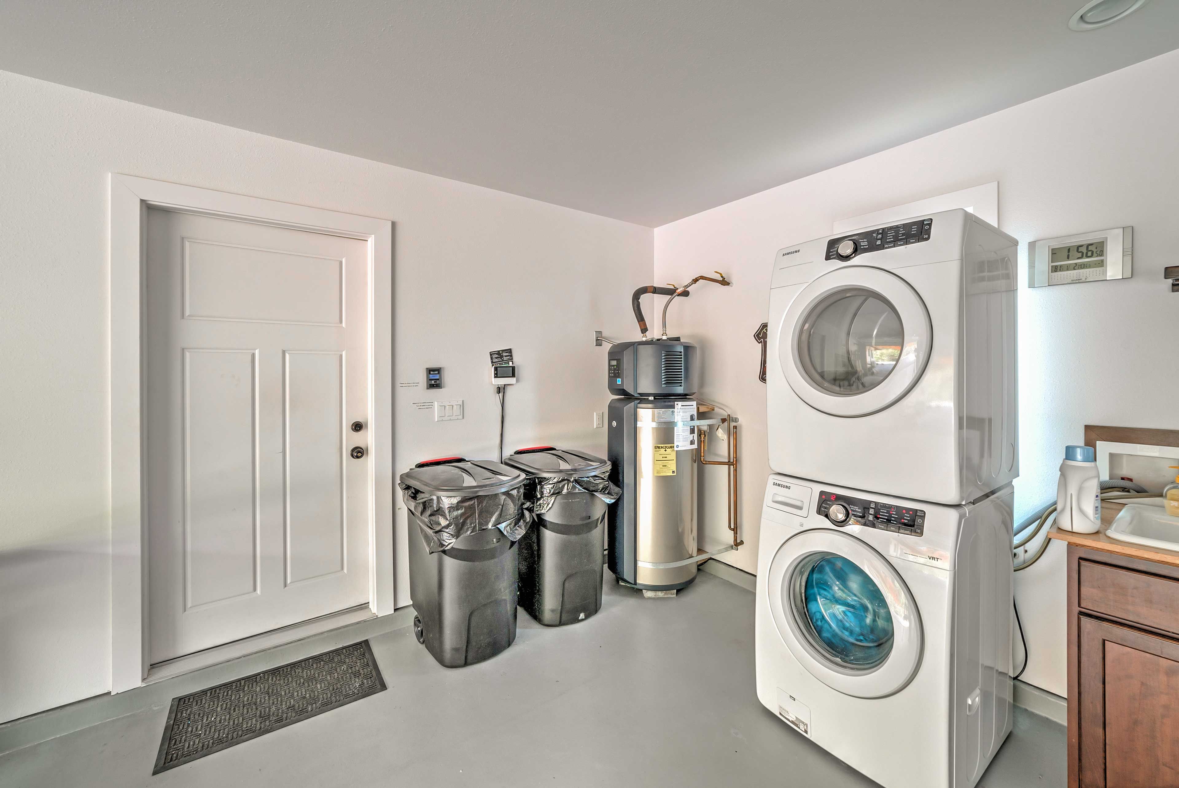 In-Unit Laundry | Linens & Towels Provided