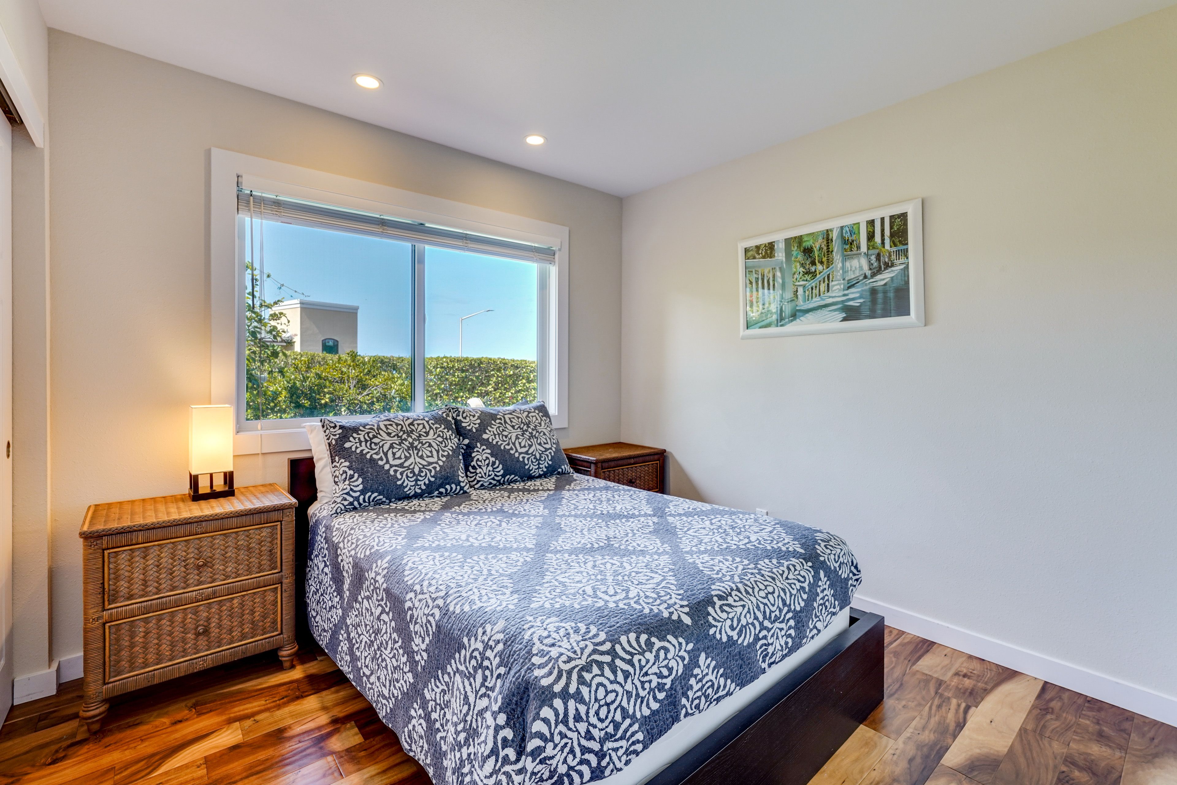 Bedroom 2 | Queen Bed