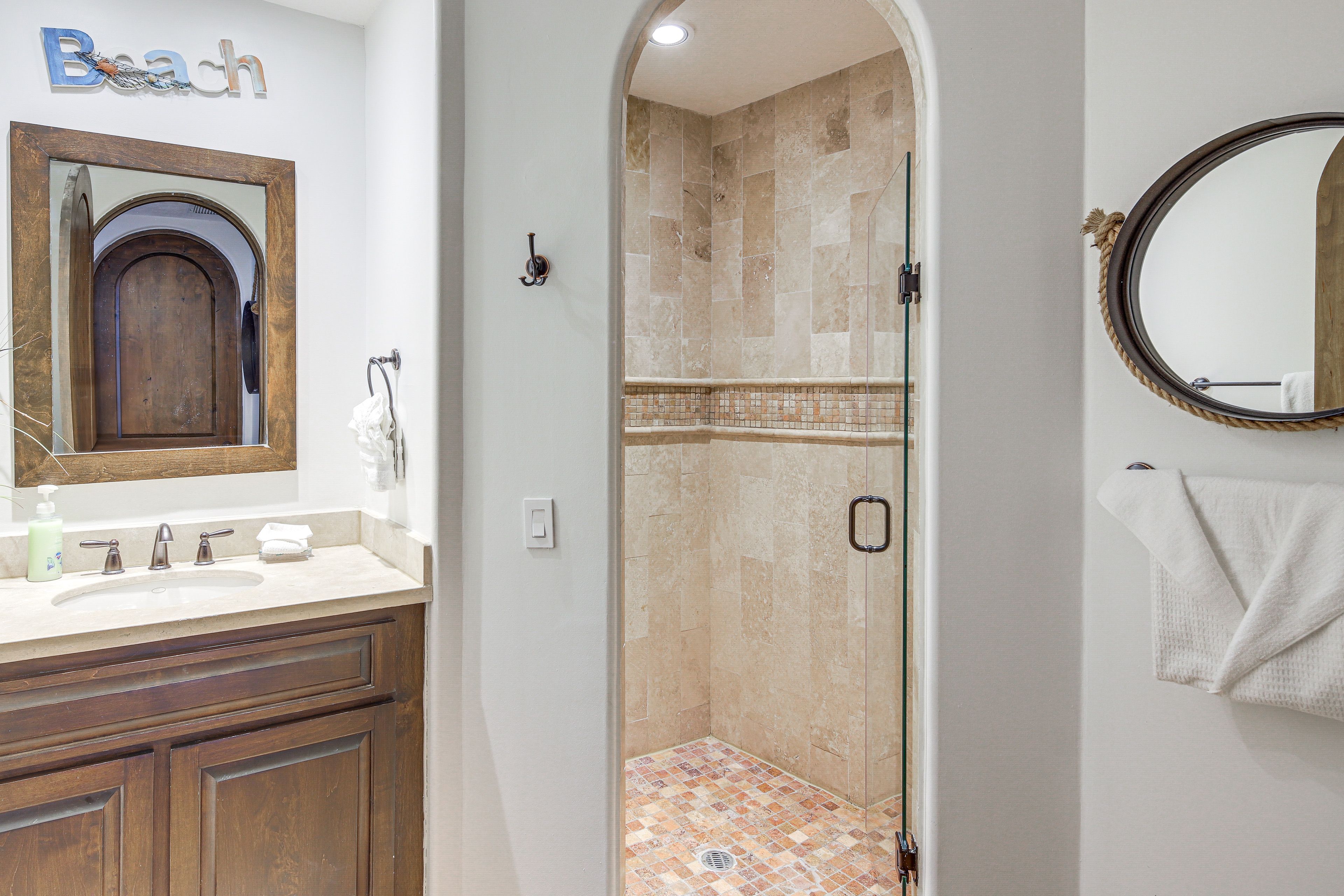 Full Bathroom | Shower | Complimentary Toiletries