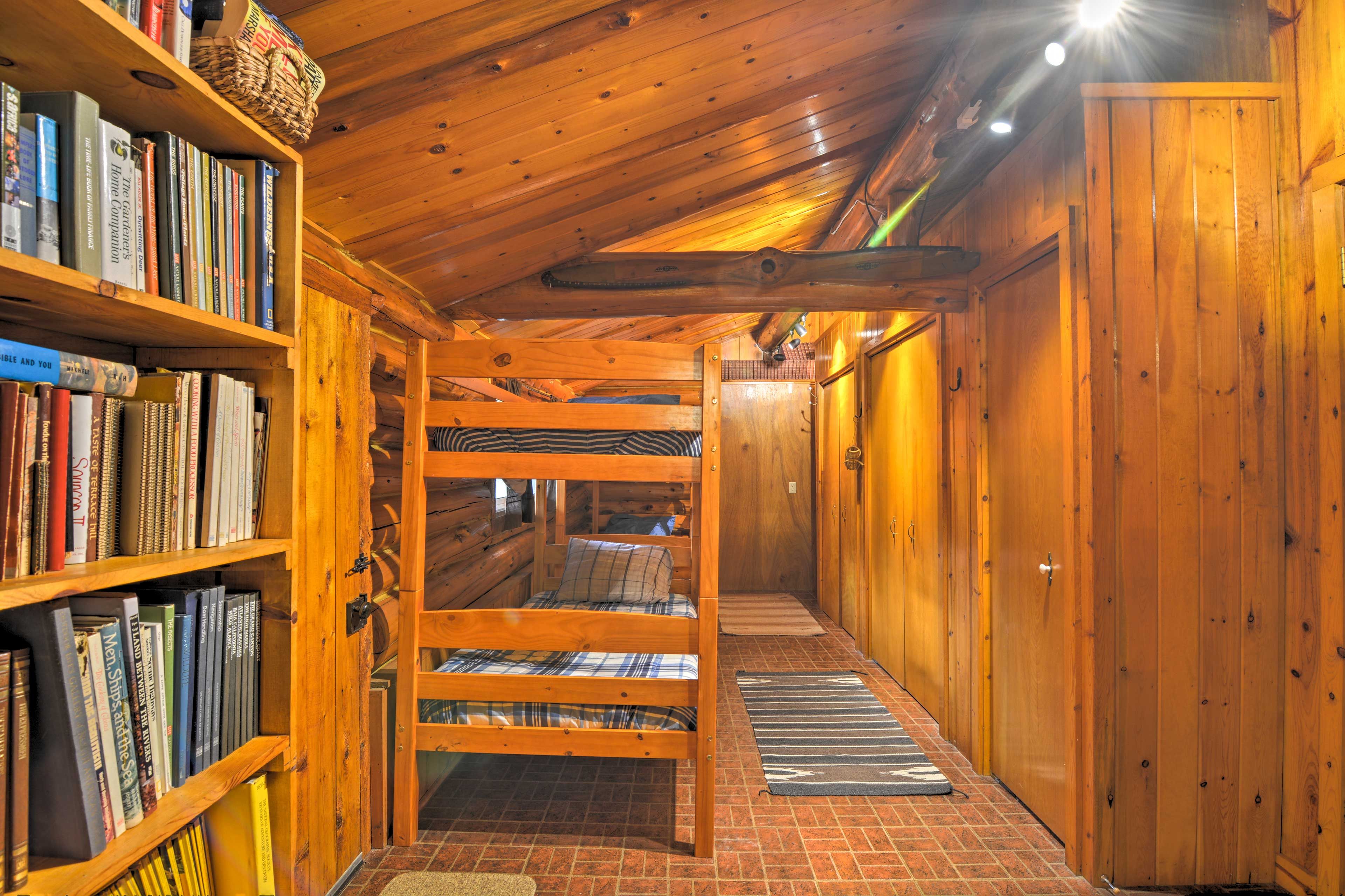 Four guests can sleep in the bunk room.