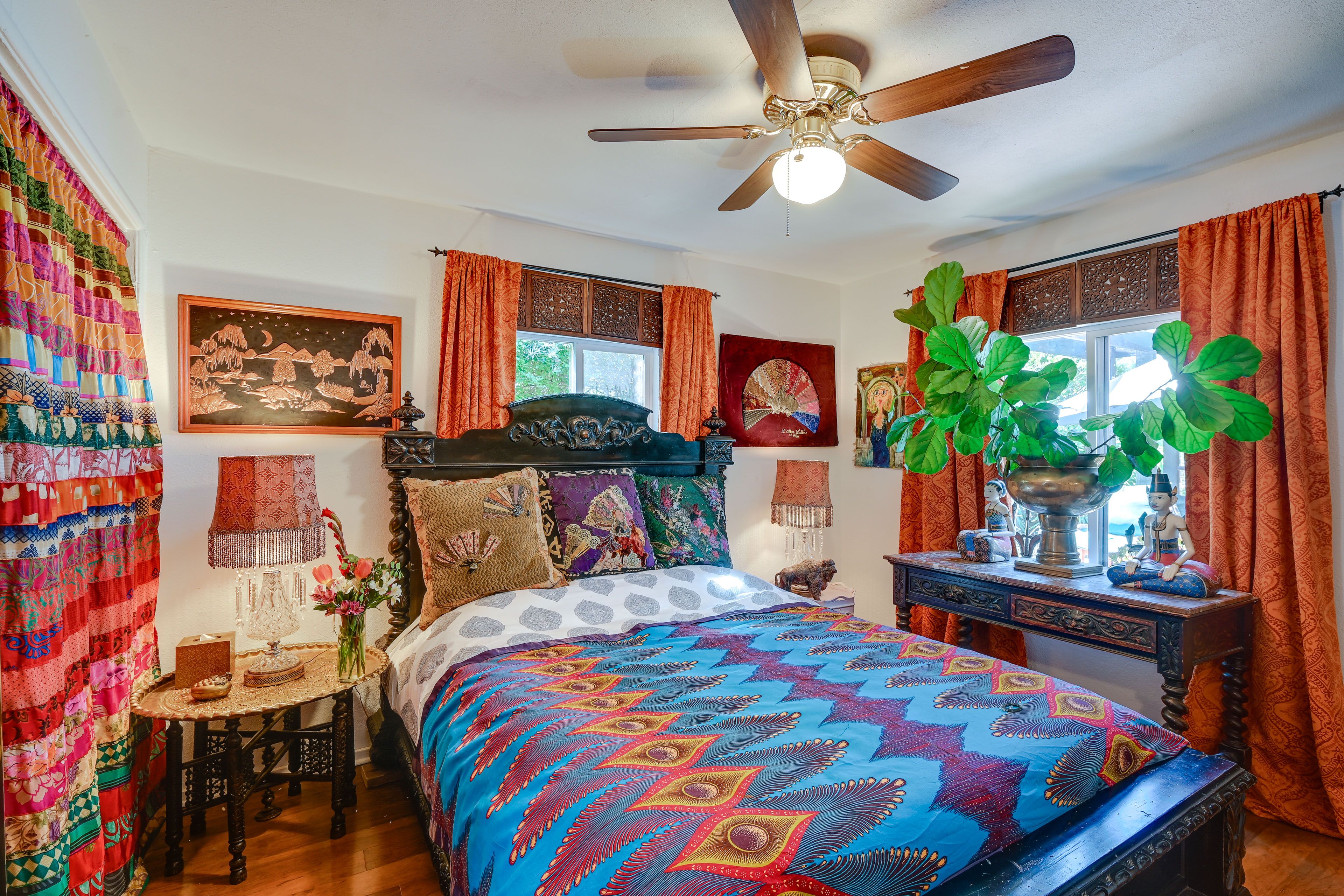 Bedroom 1 | Queen Bed