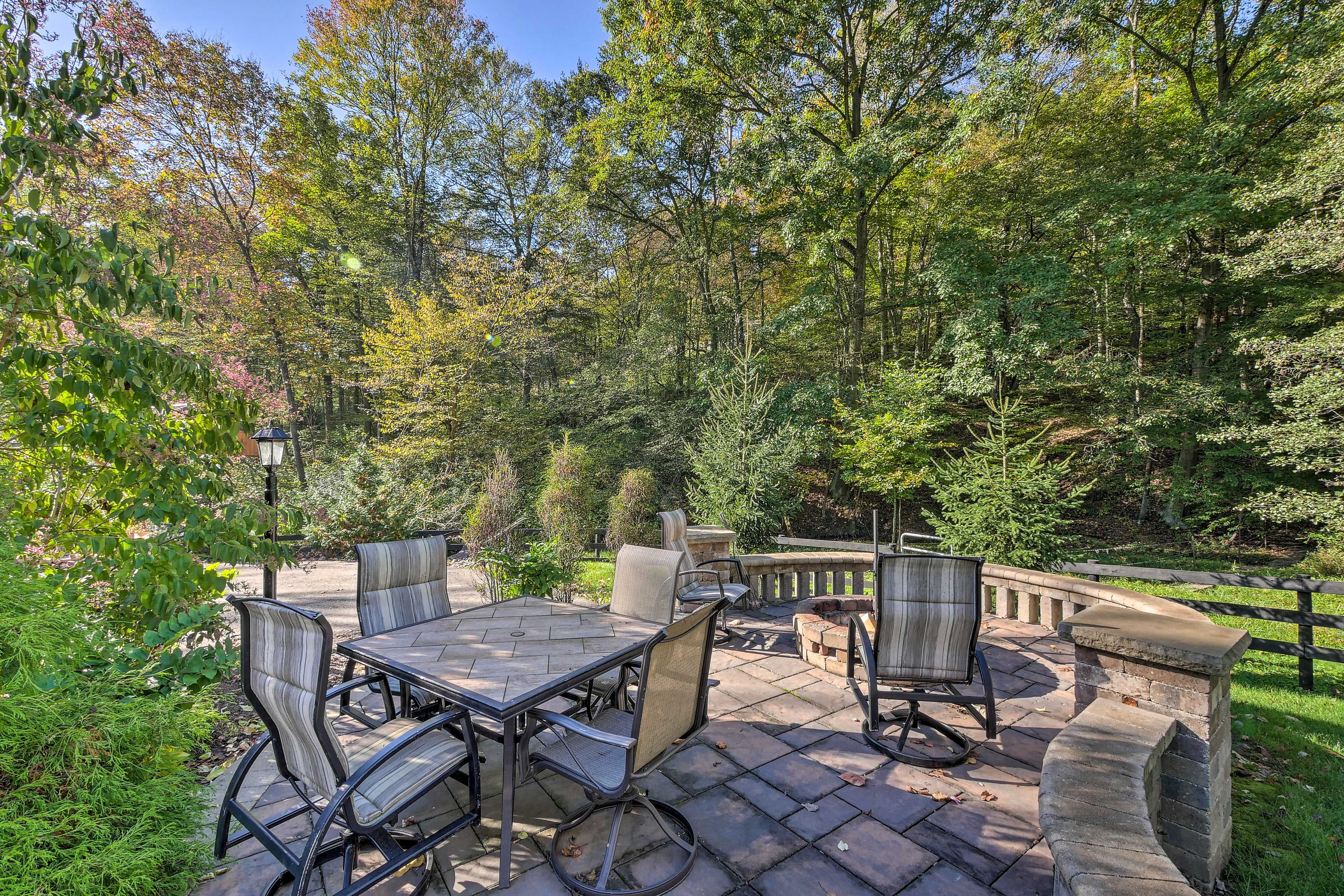 Furnished Patio