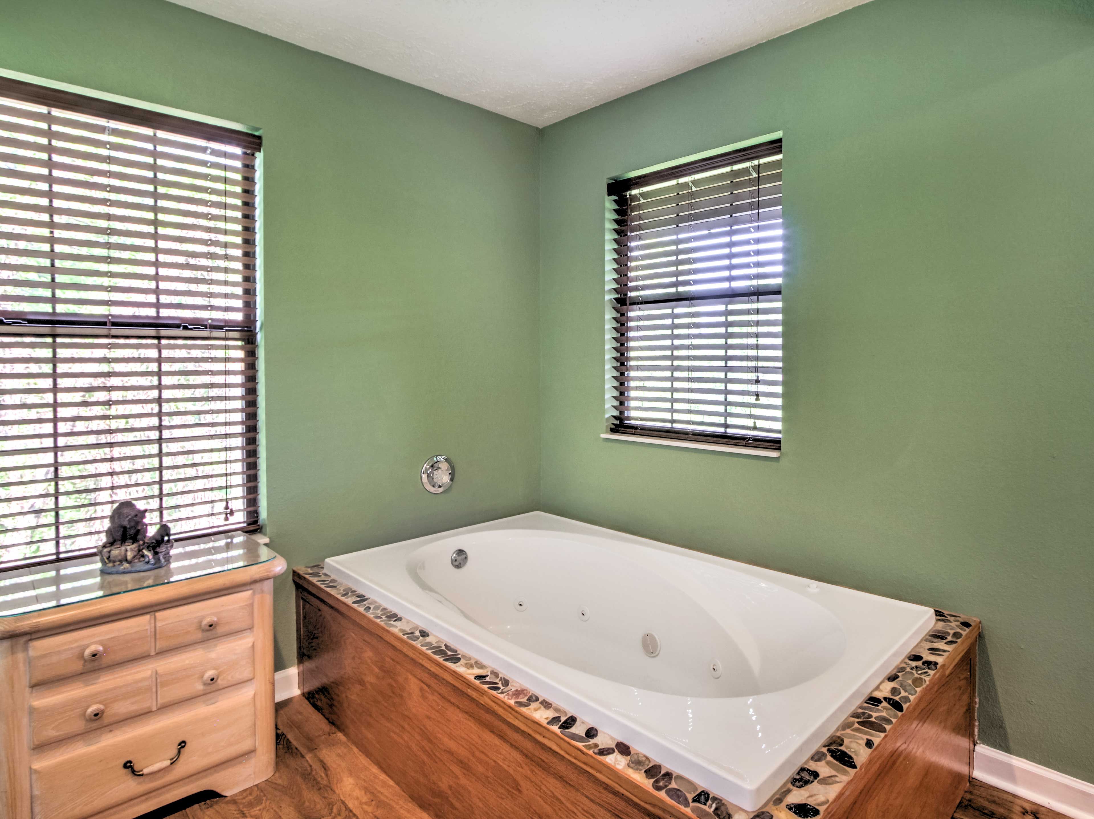 In-Unit Tub