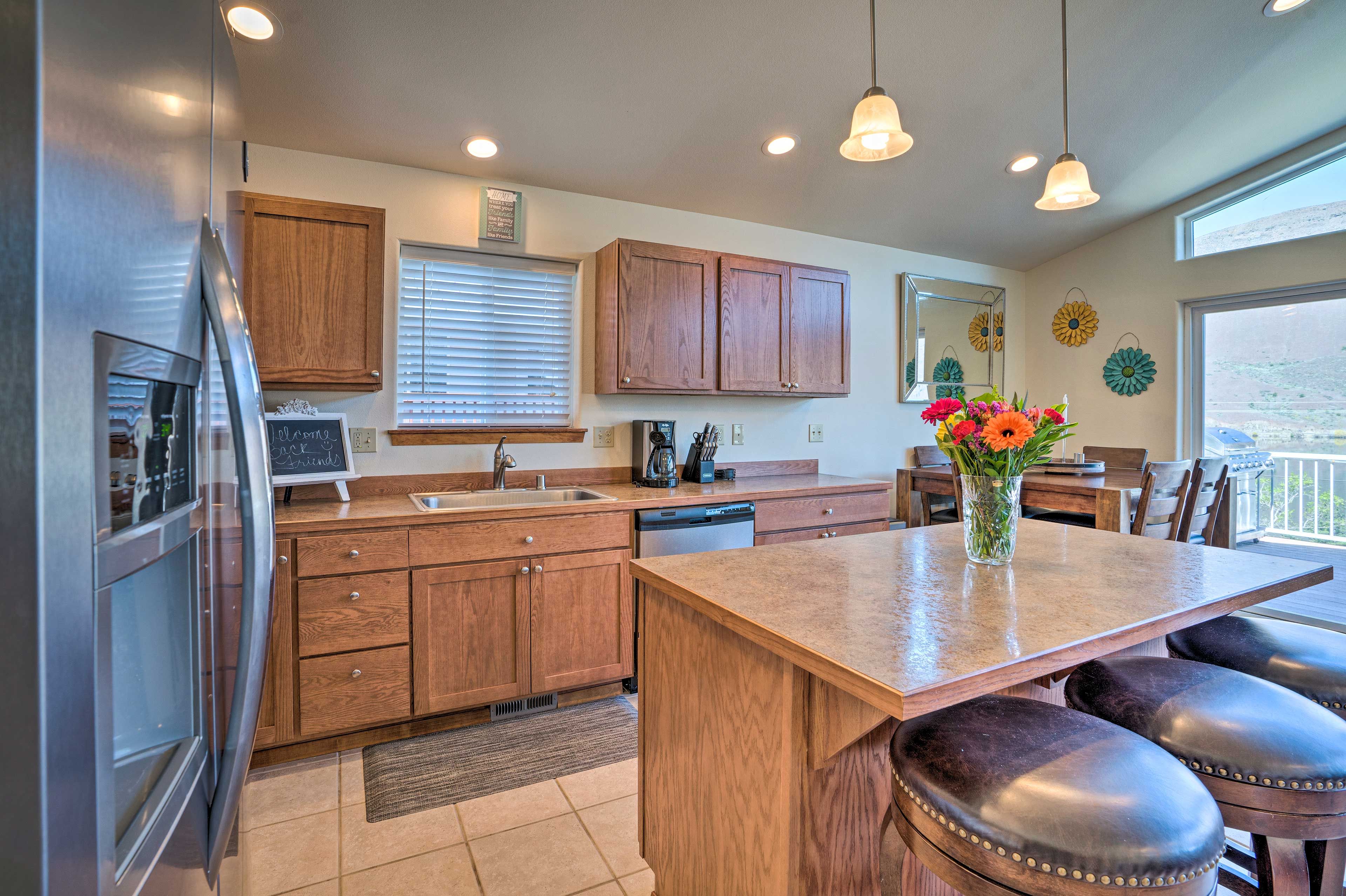 Kitchen | Dishwasher | Drip Coffee Maker