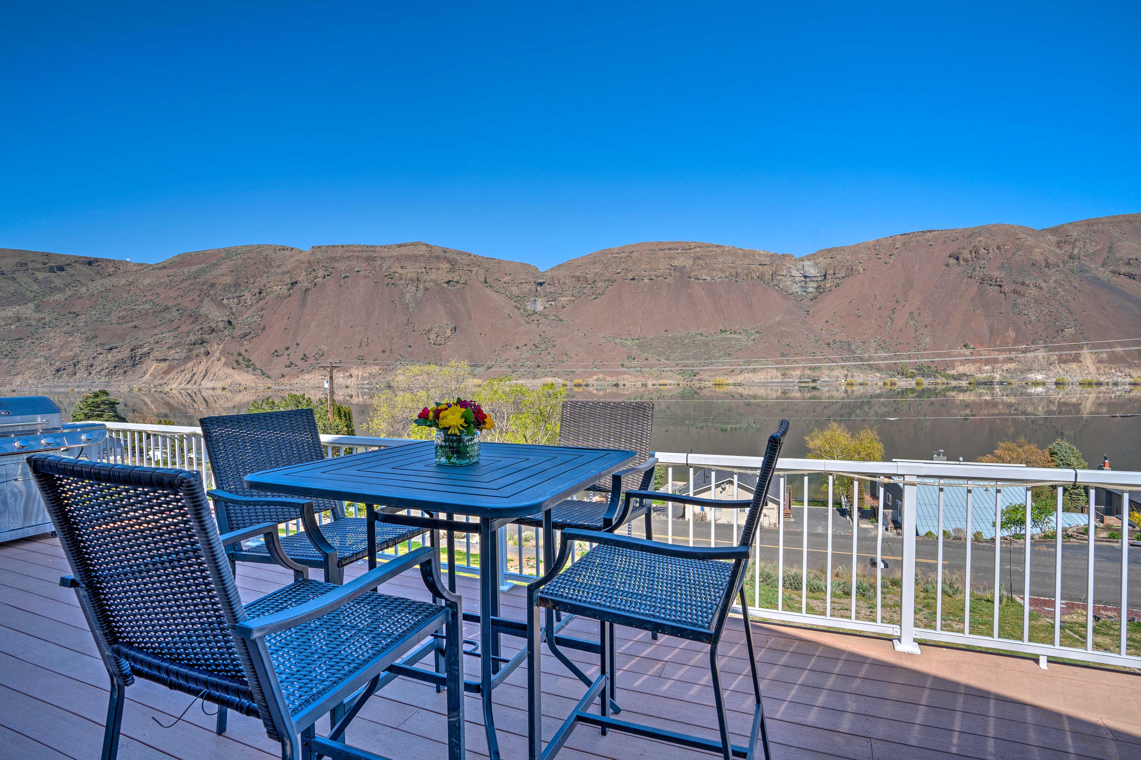 Private Deck