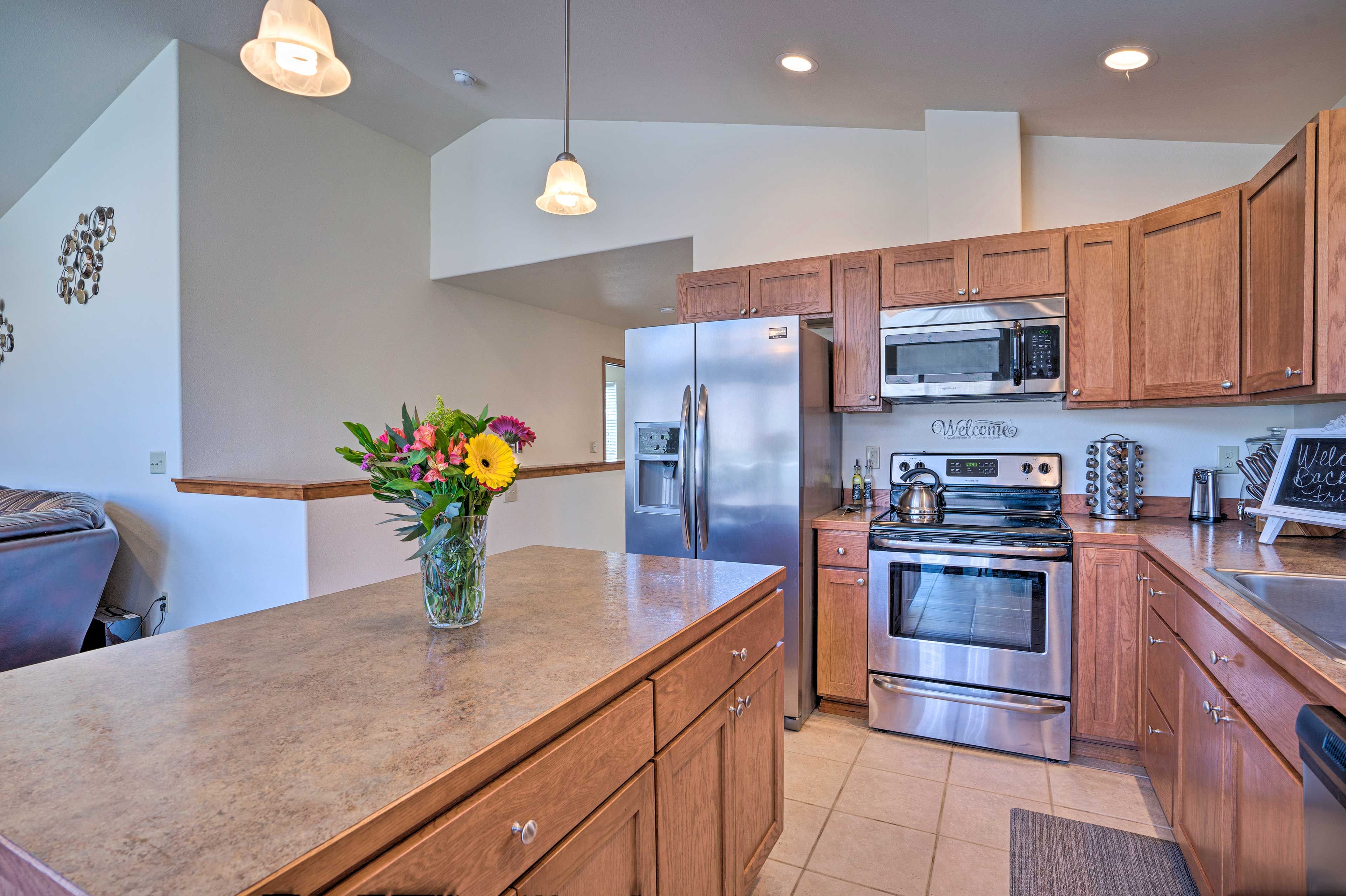 Kitchen | Spices Provided