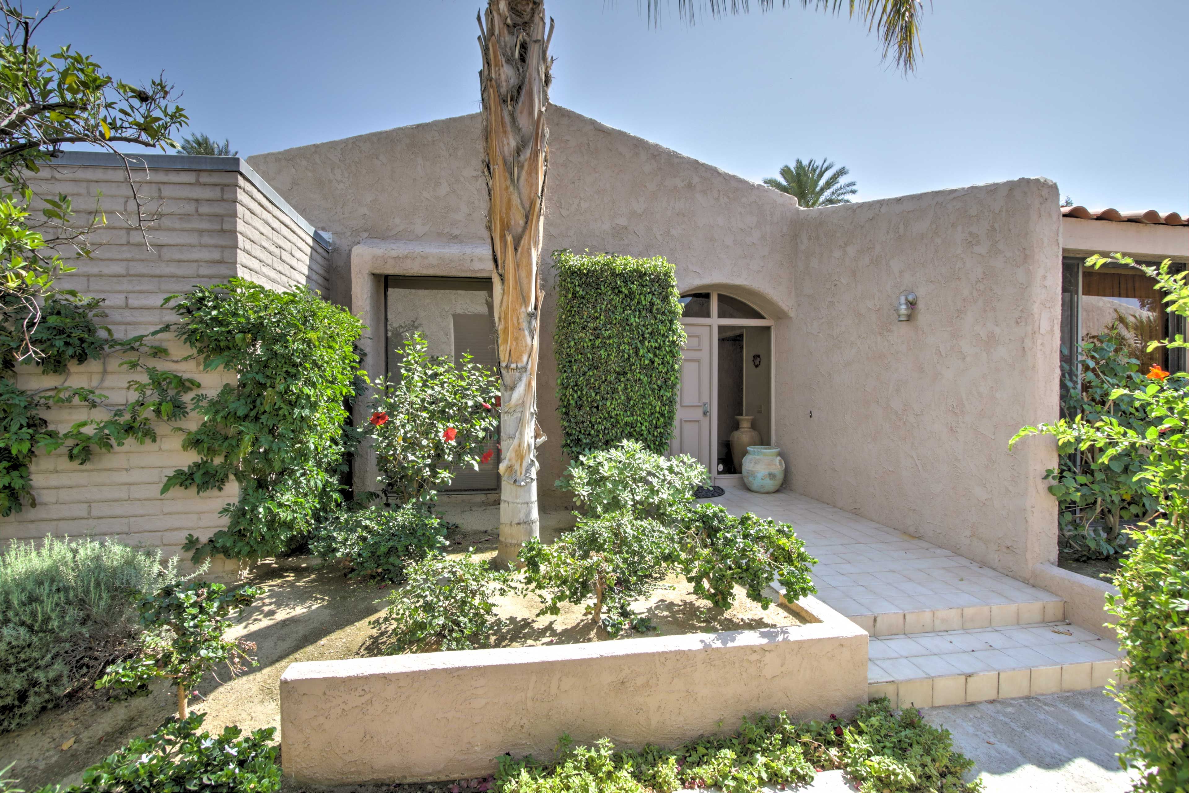 Check out the nearby Indian Wells Golf Resort.