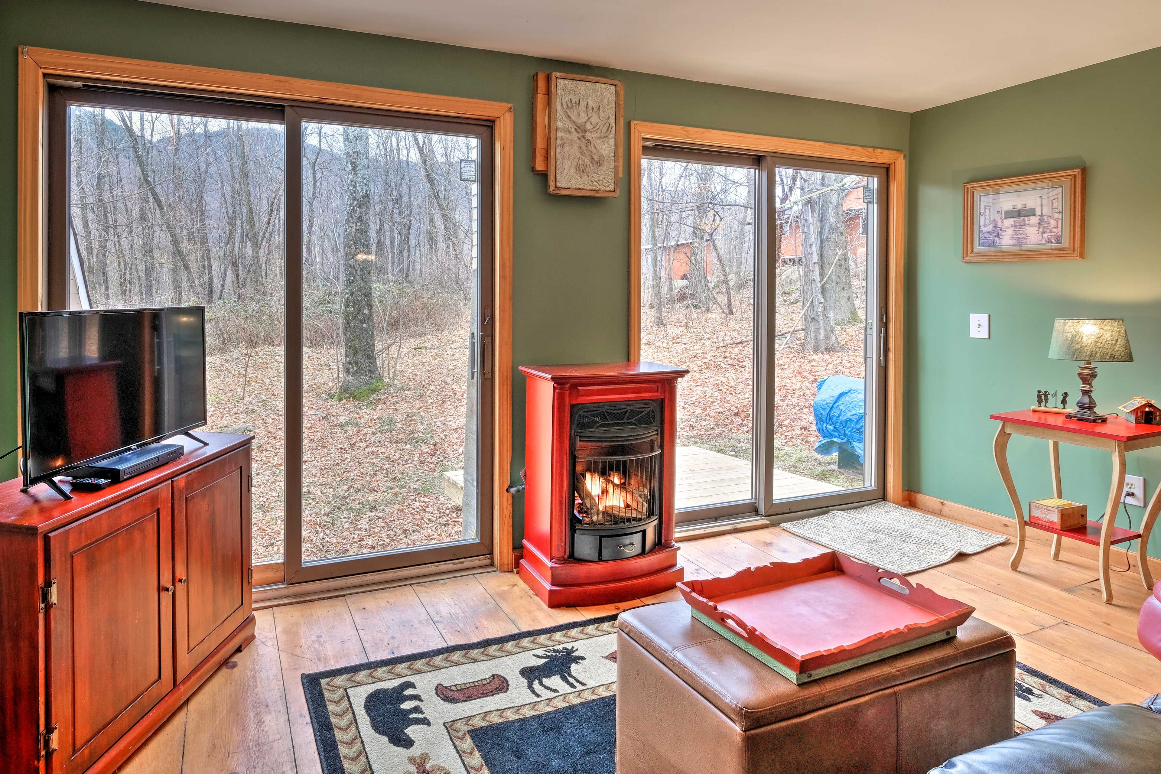 Bakers Mills Vacation Rental | 2BR | 1.5BA | 850 Sq Ft | Steps Required
