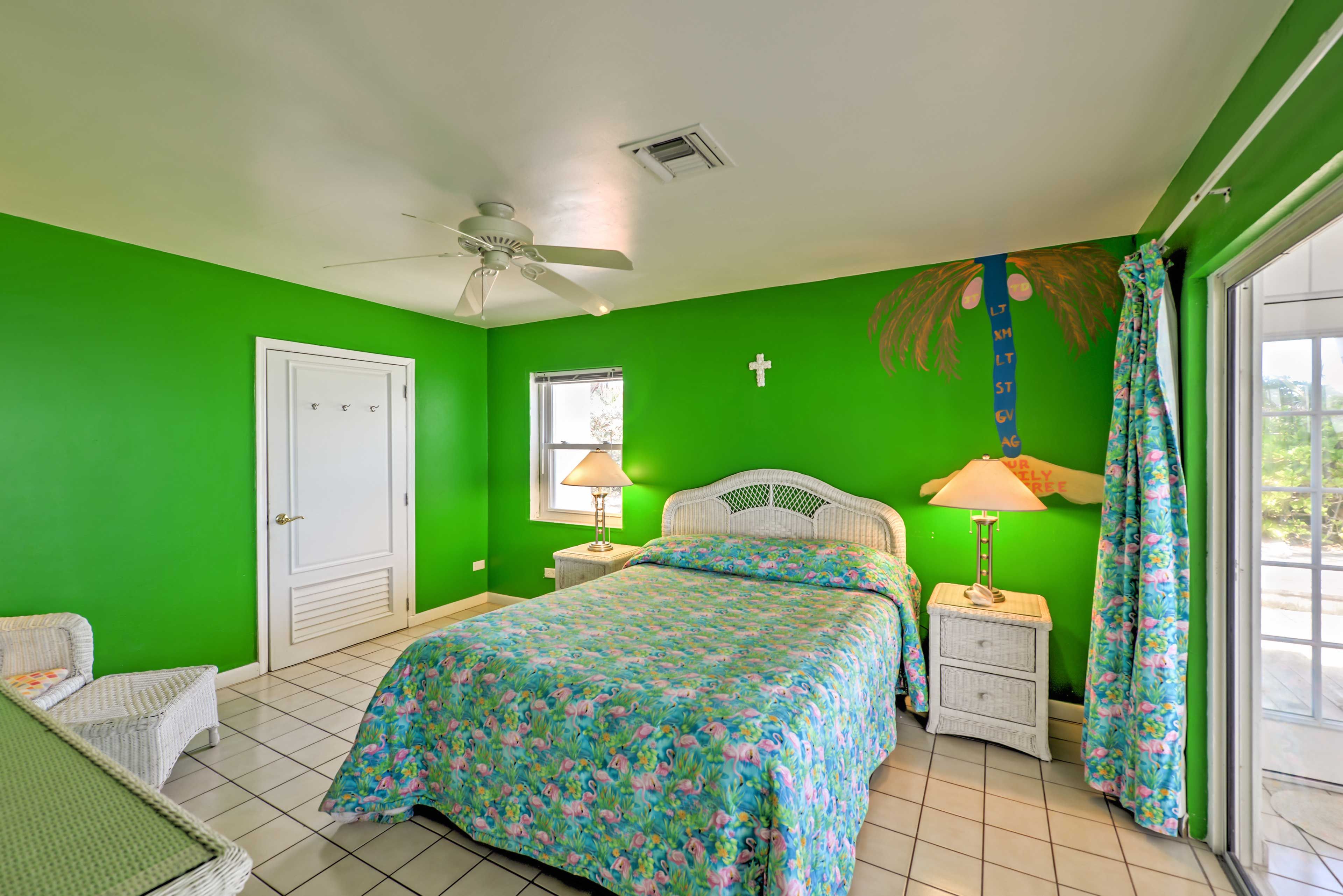 Bedroom 2 | Queen Bed