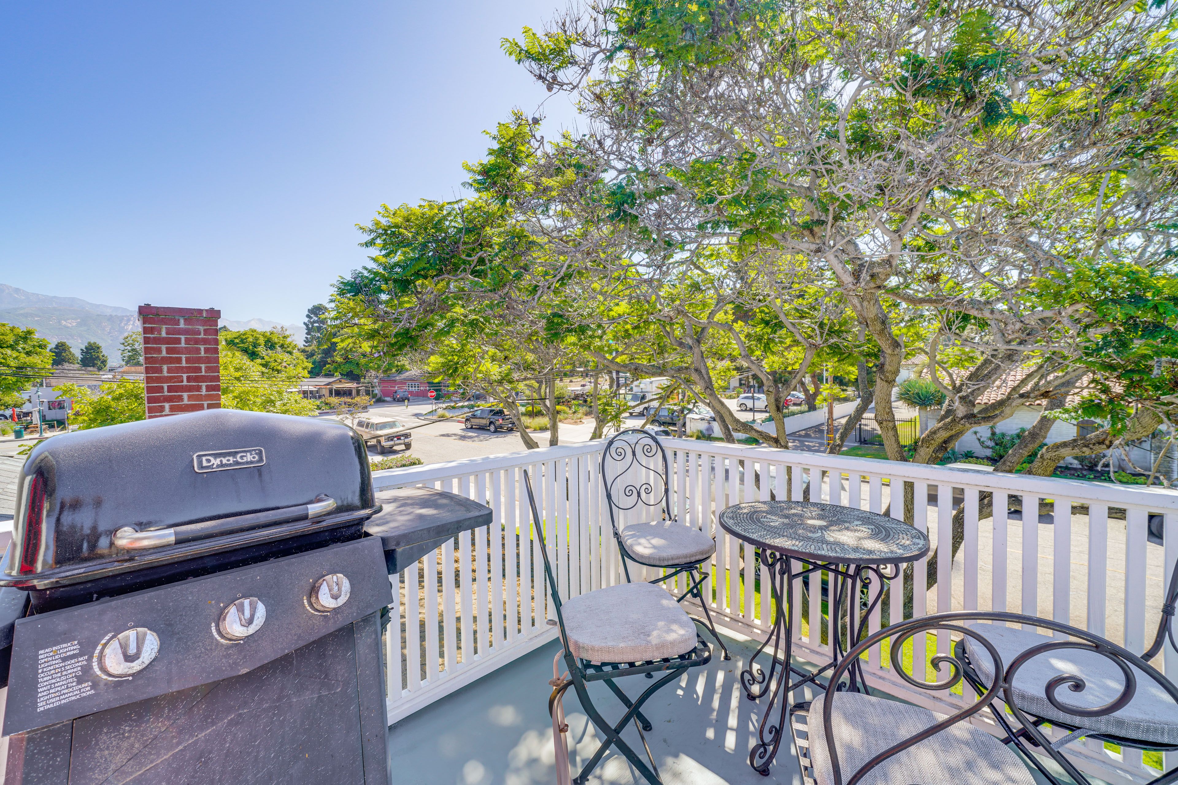 Private Patio | Grill