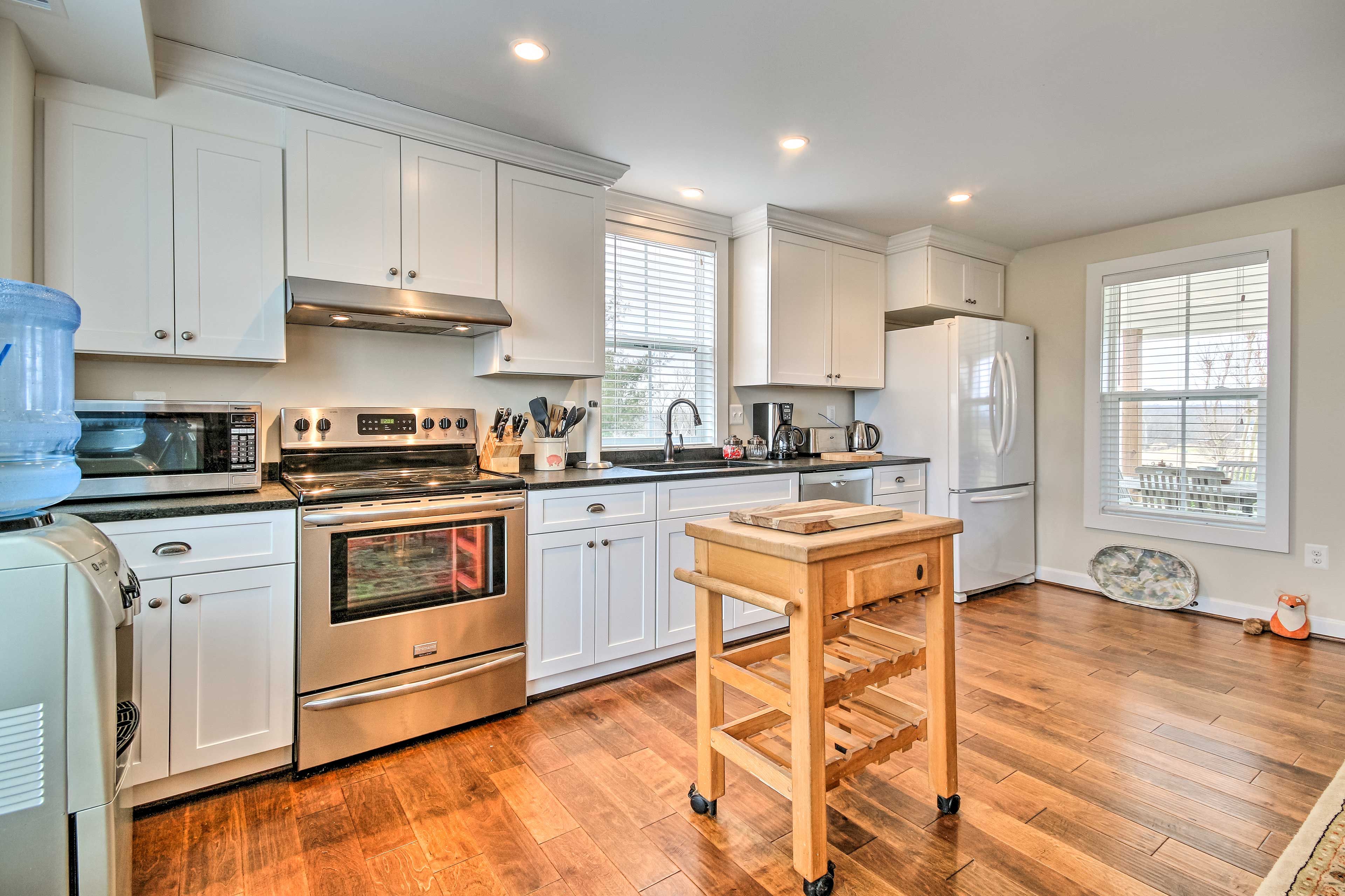 Fully Equipped Kitchen | Cooking Basics