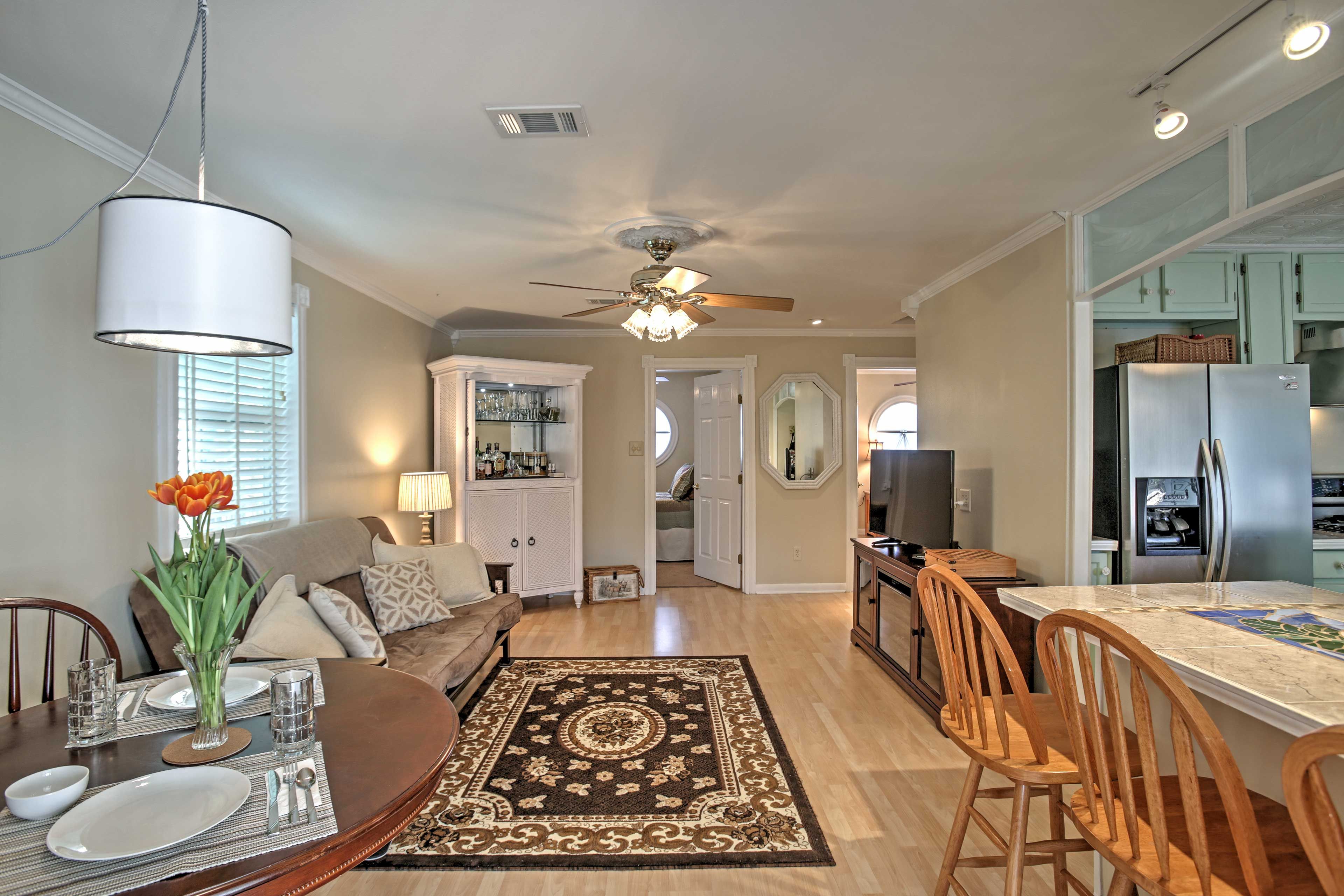 Dining Area & Living Room | Futon