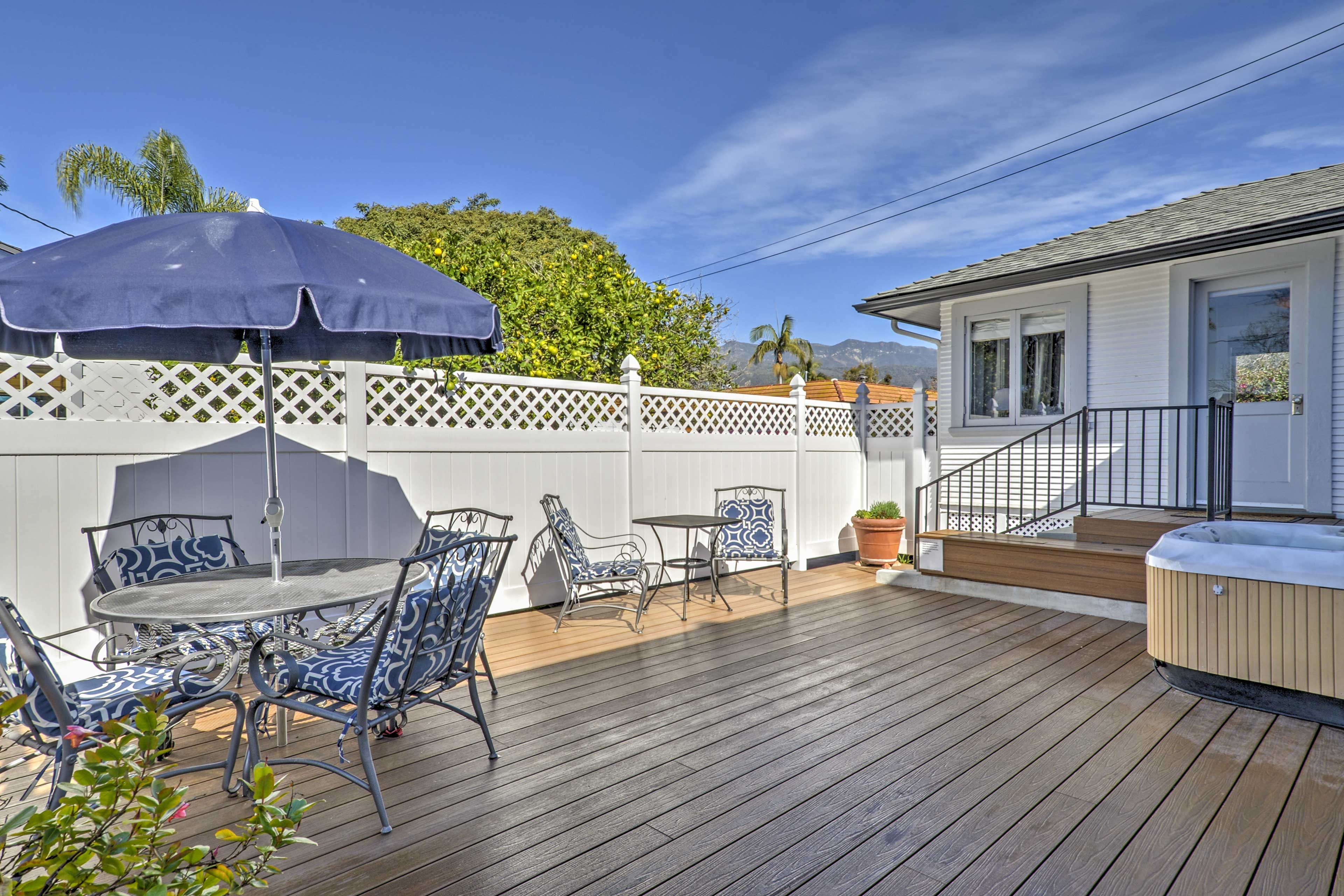 Deck | Private Hot Tub | Driveway Parking (1 Vehicle)