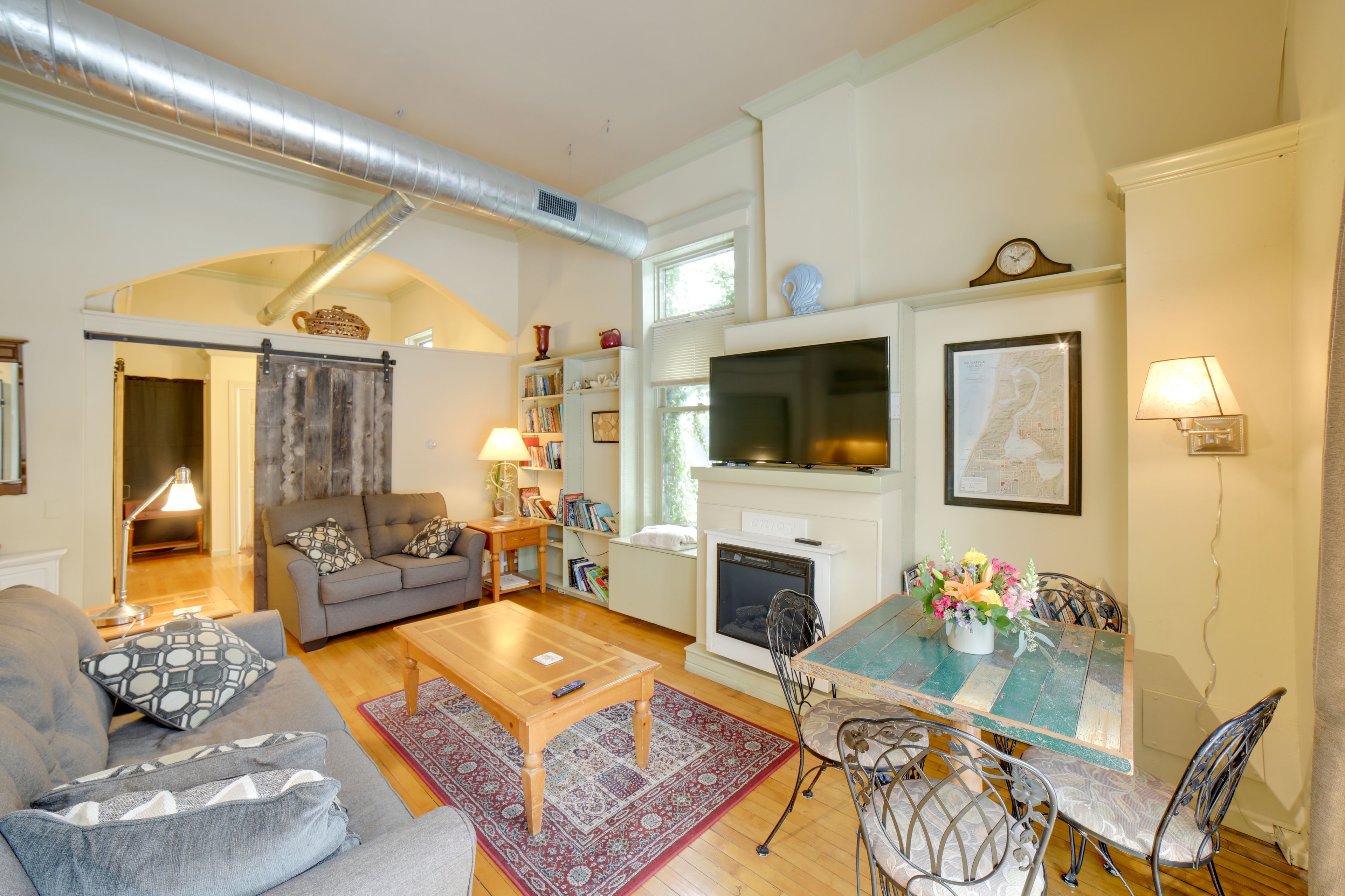 Saugatuck Vacation Rental | 1BR | 1BA | 1,000 Sq Ft | Stairs Required