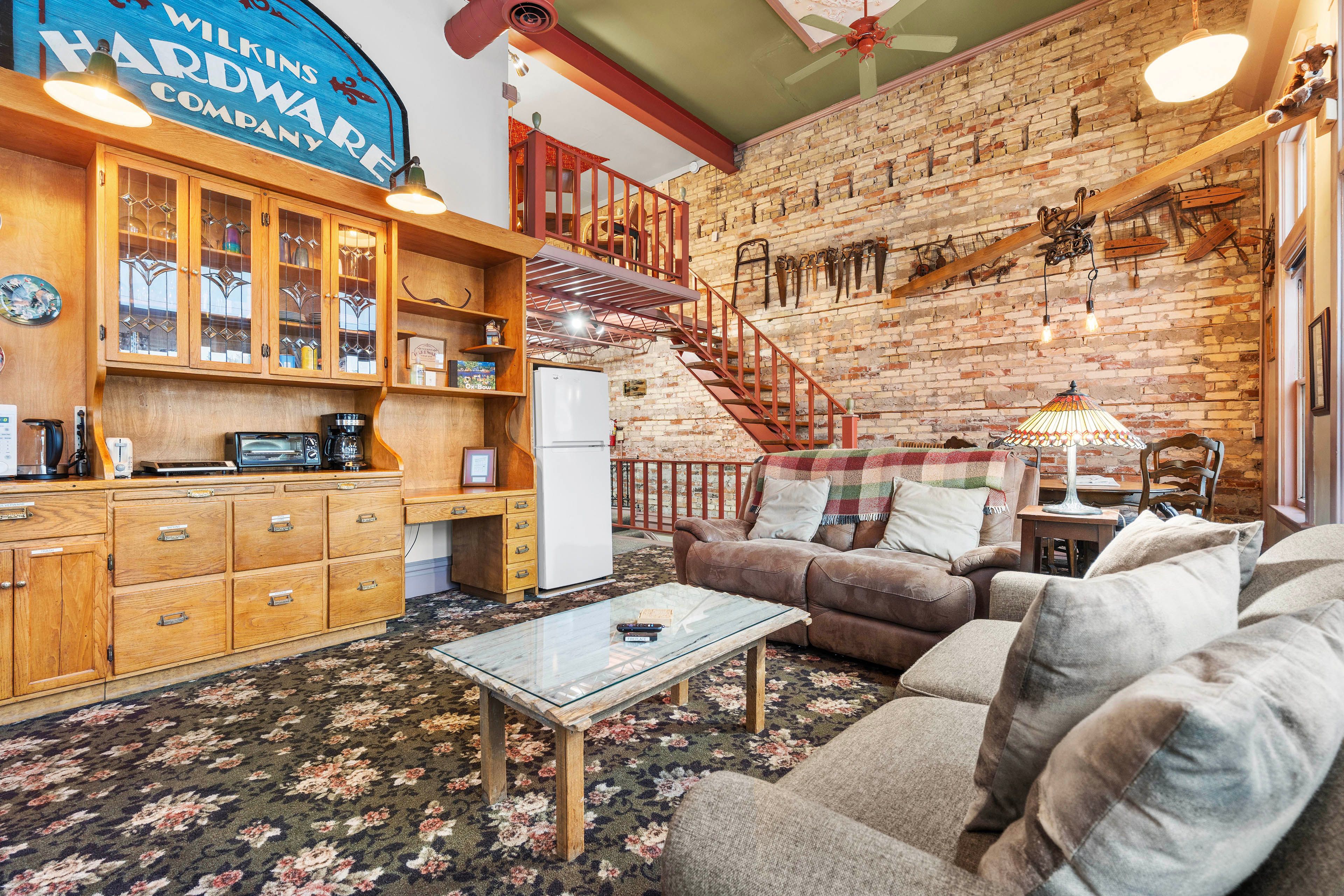 Saugatuck Vacation Rental | 2BR | 2BA | 1,200 Sq Ft | Stairs Required