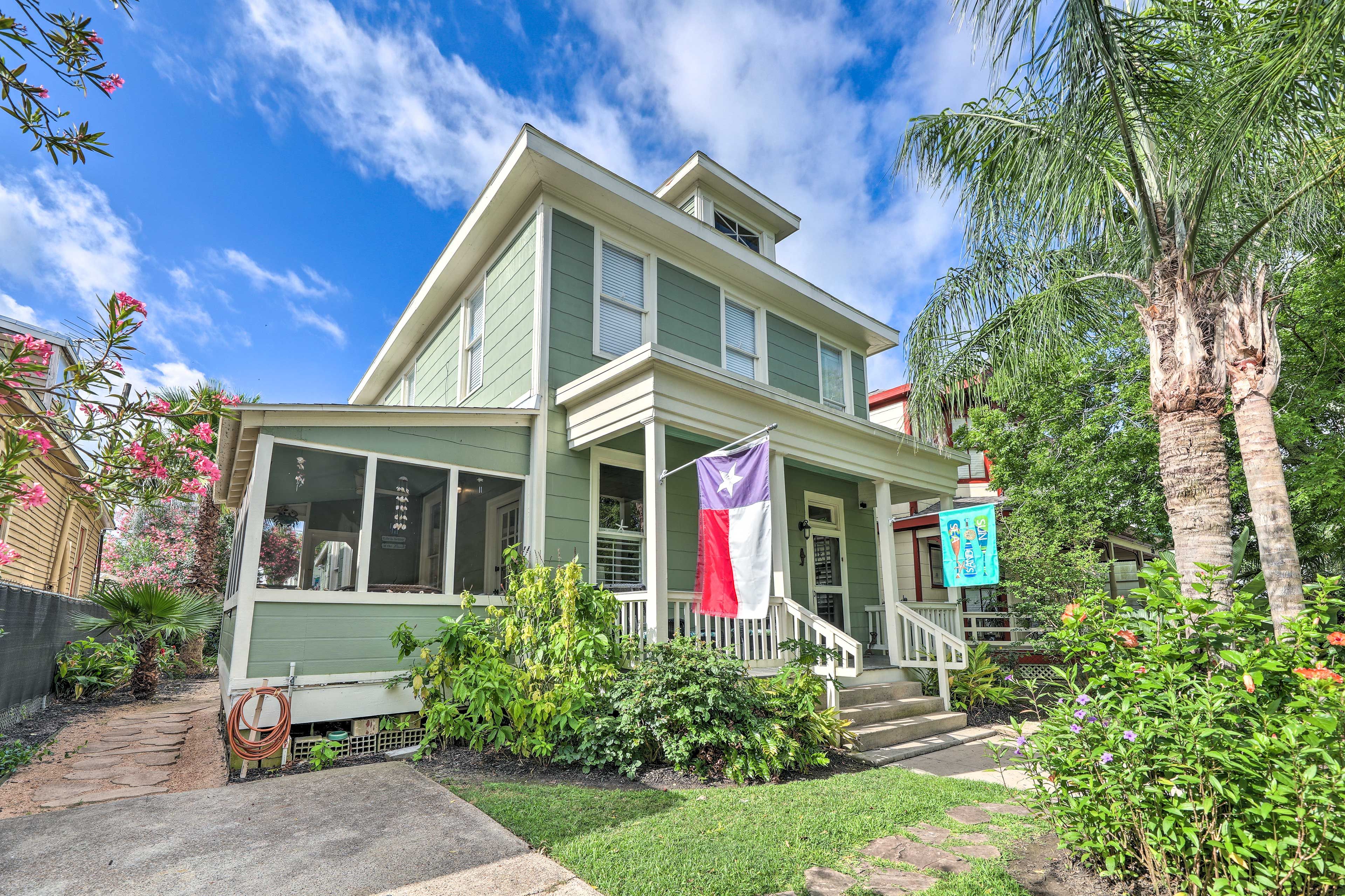 Galveston Vacation Rental | 4BR | 2BA | 2,166 Sq Ft | Stairs Required