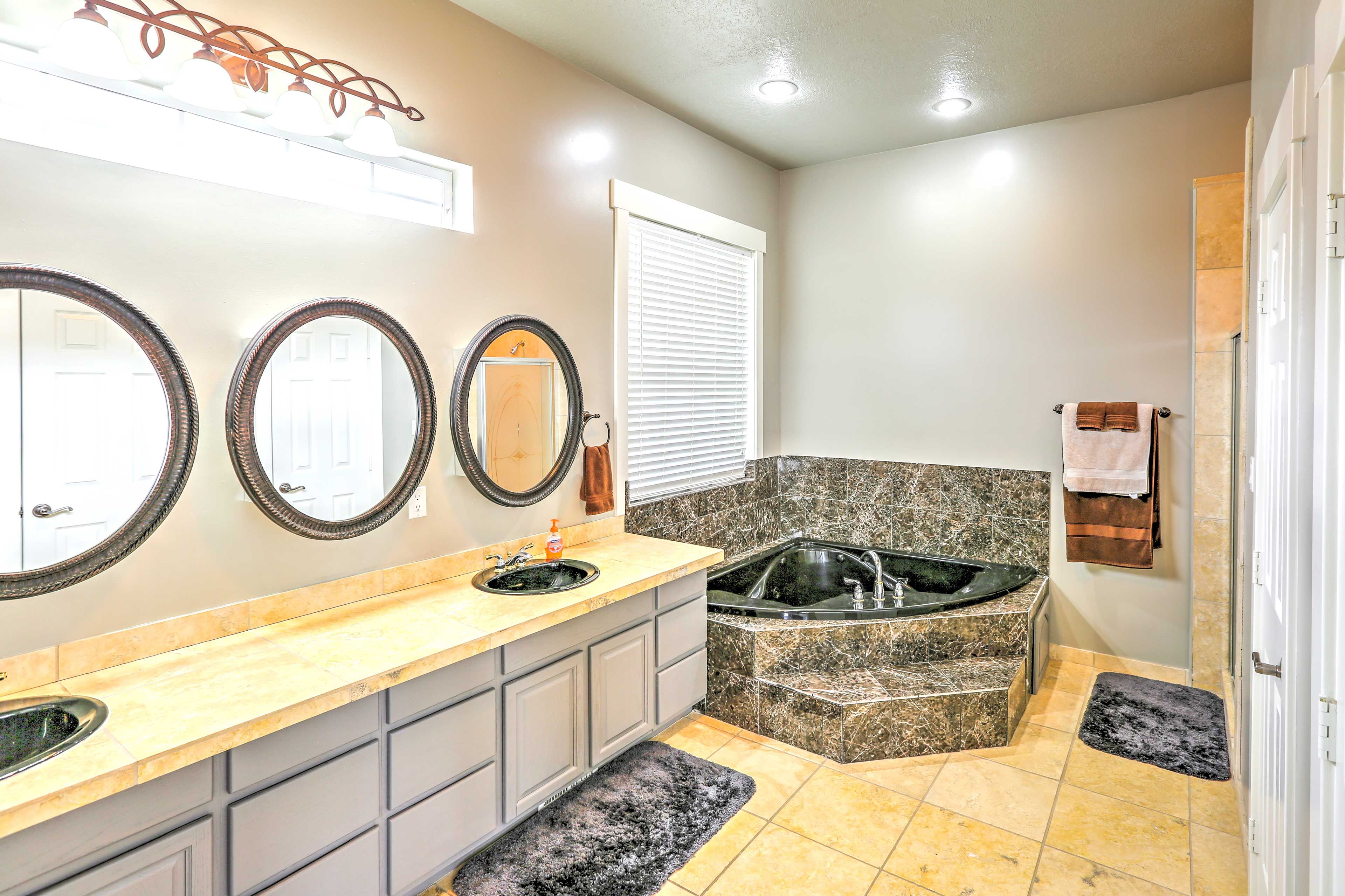 En-Suite Bathroom