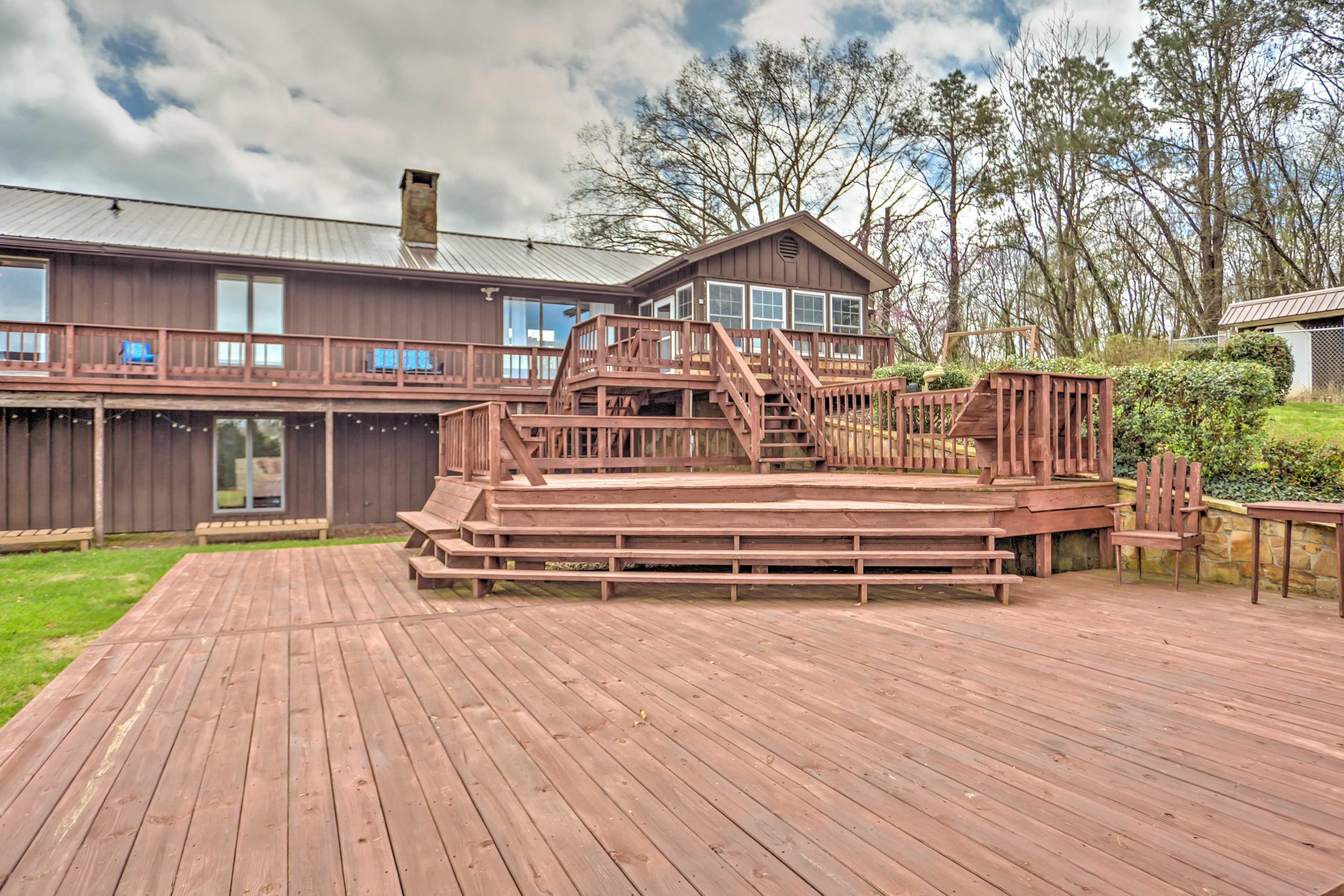 Spacious Deck | Stunning Views