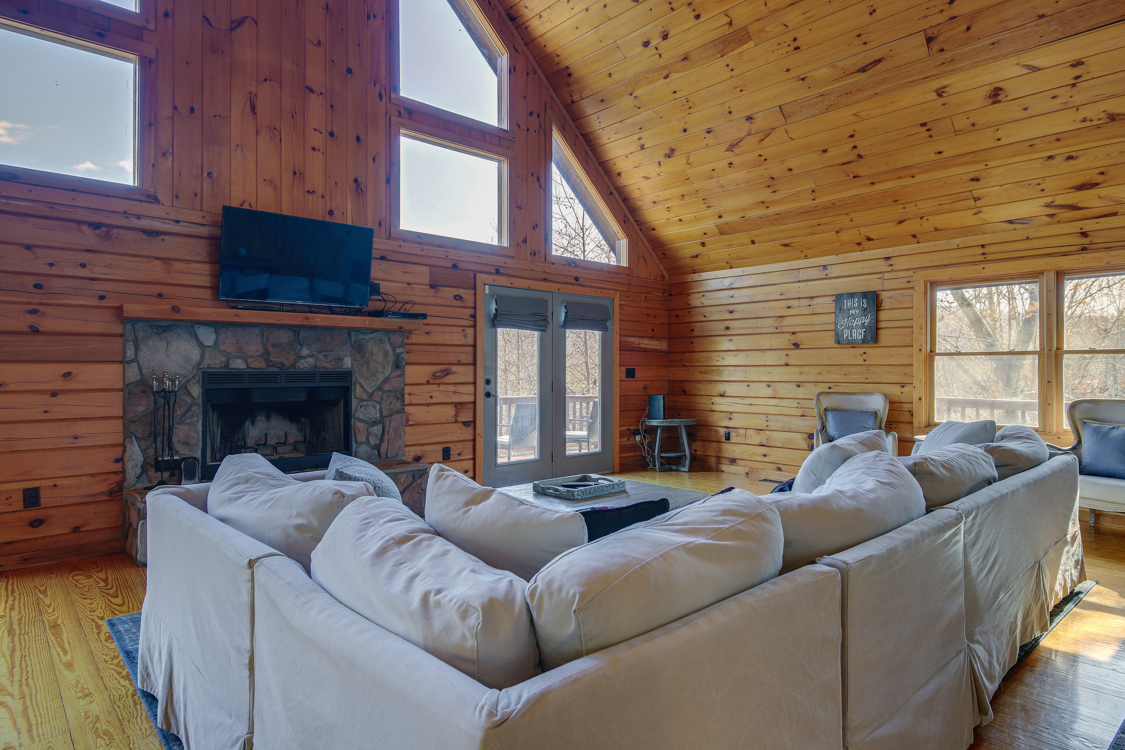 Living Room | Wood-Burning Fireplace (Wood Not Provided) | Smart TV