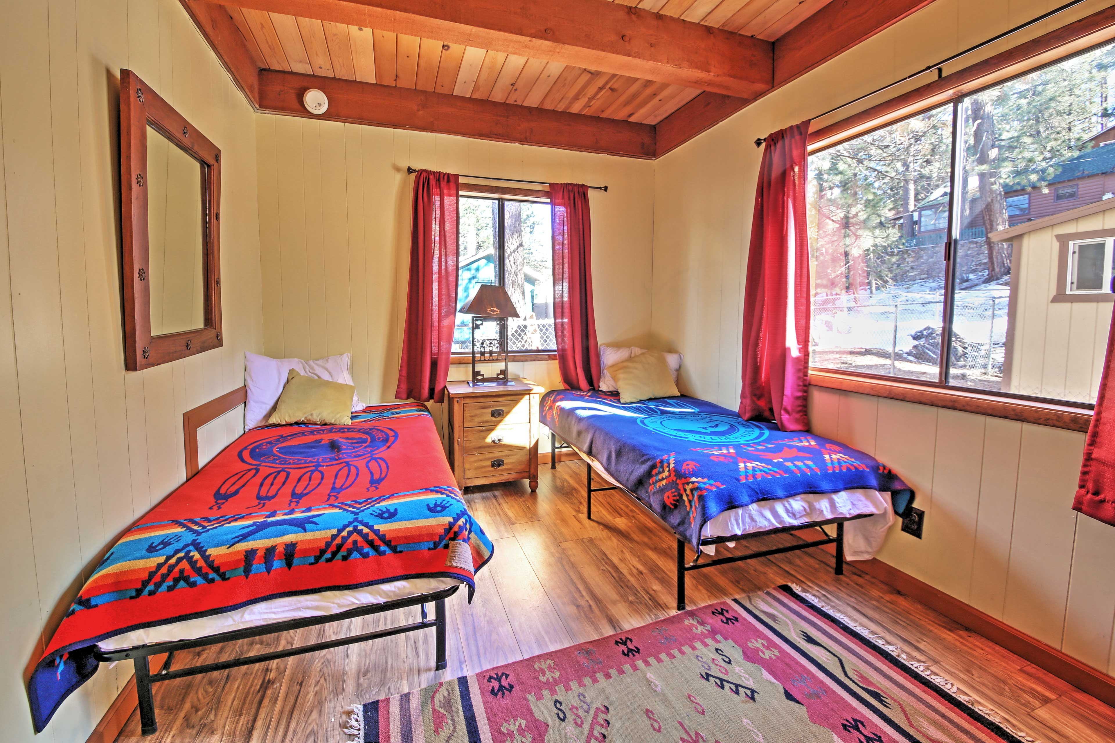 Bedroom 3 | 2 Twin Beds | Downstairs