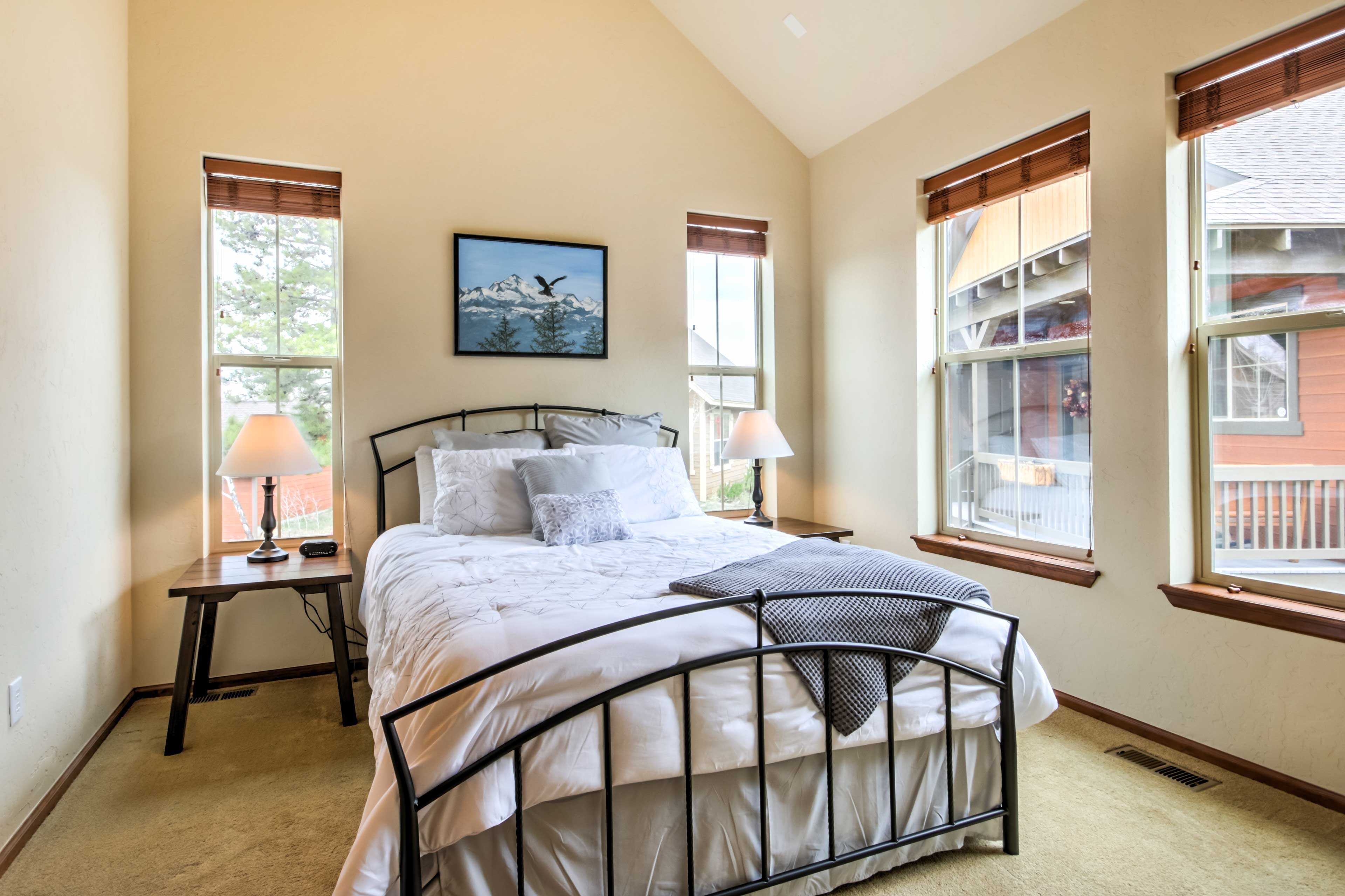 Bedroom 2 | Full Bed | En-Suite Bathroom