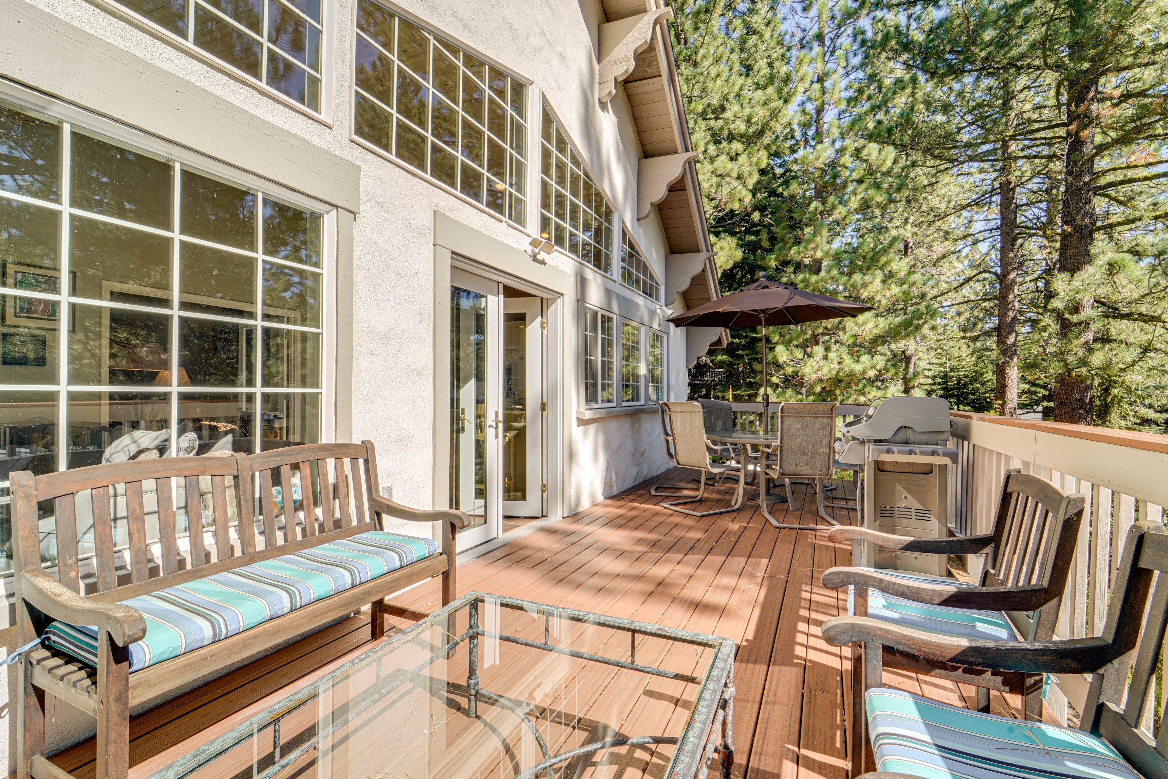 Furnished Deck