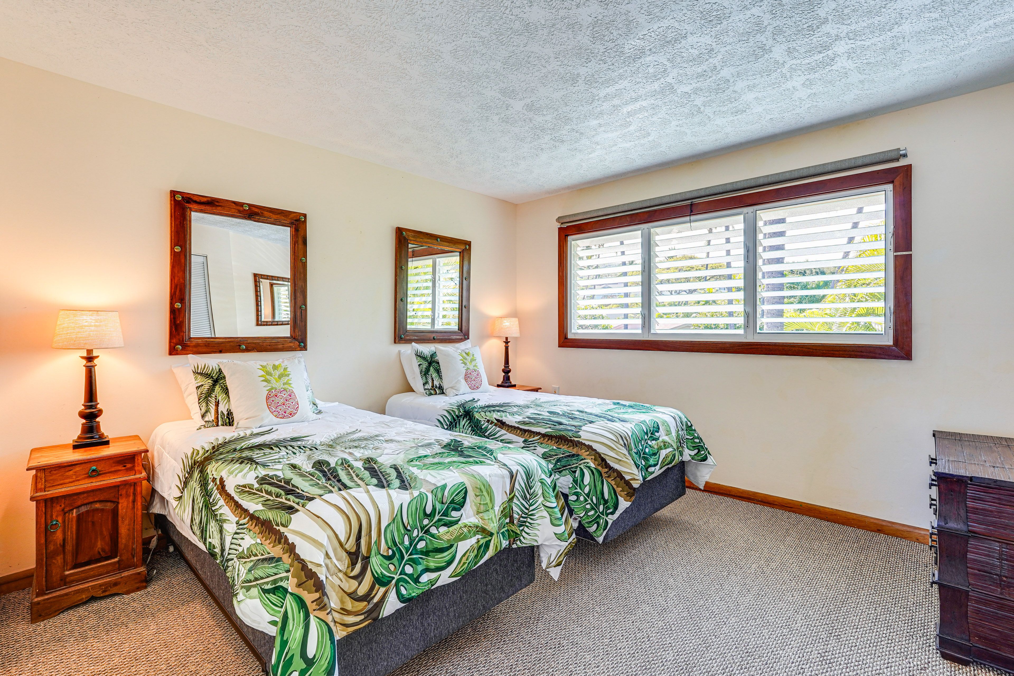 Bedroom 2 | 2 Twin Beds | 2nd Floor