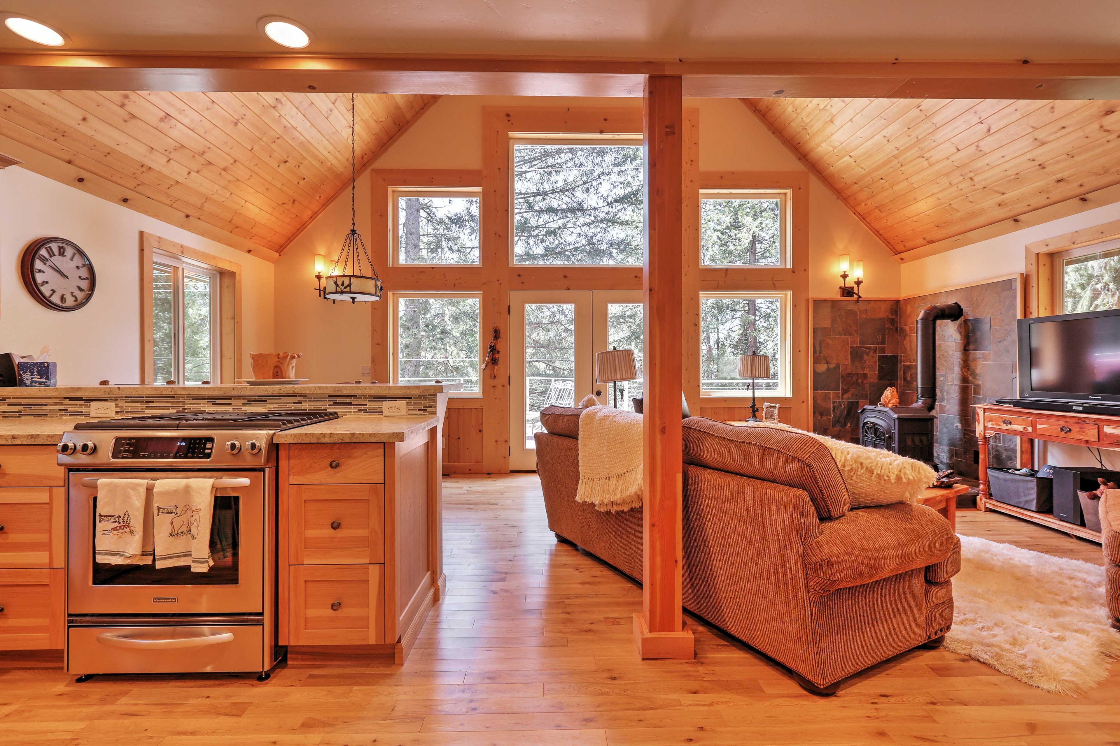 Fully Equipped Kitchen | Cooking Basics | Drip Coffee Maker | Toaster