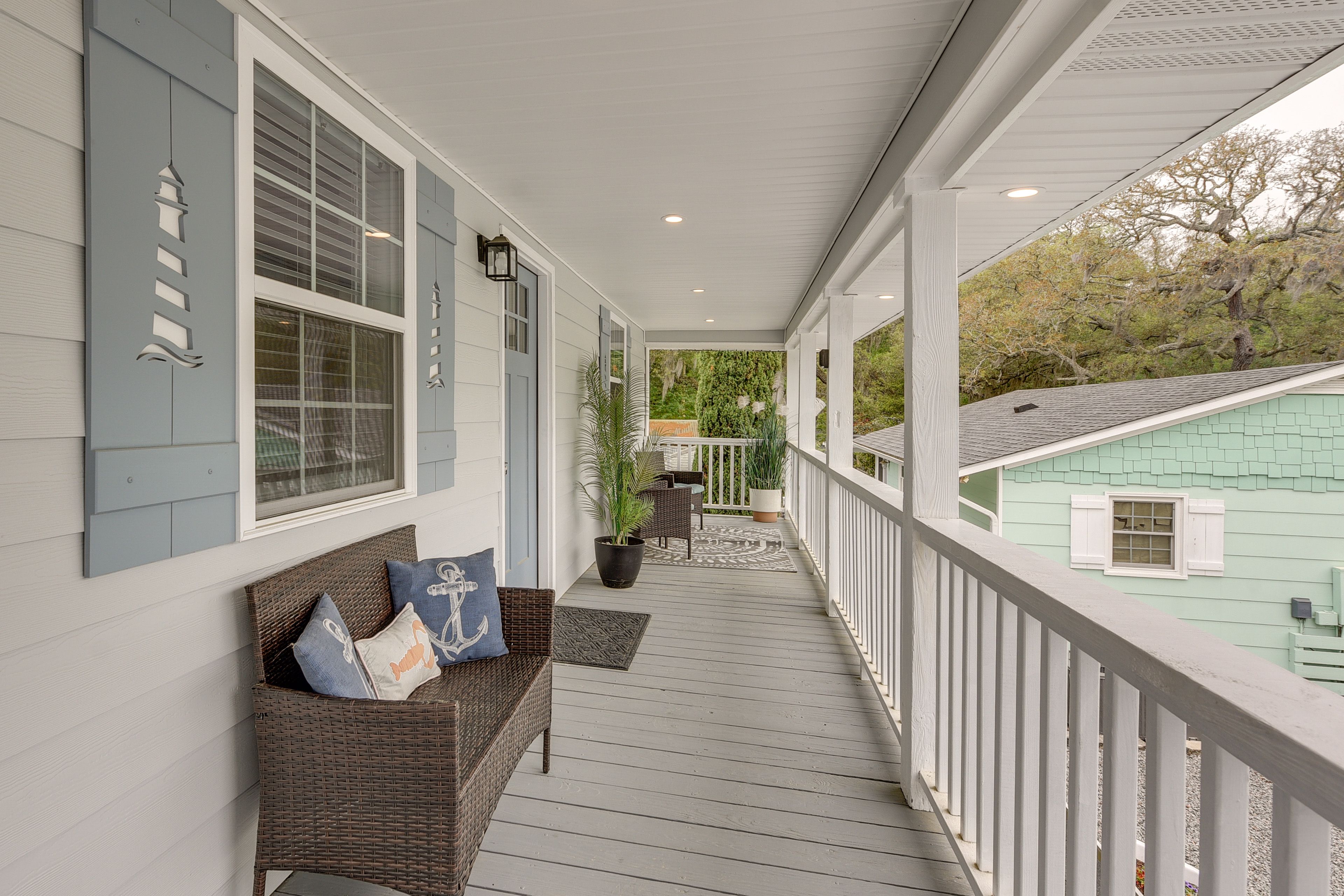 Covered Balcony